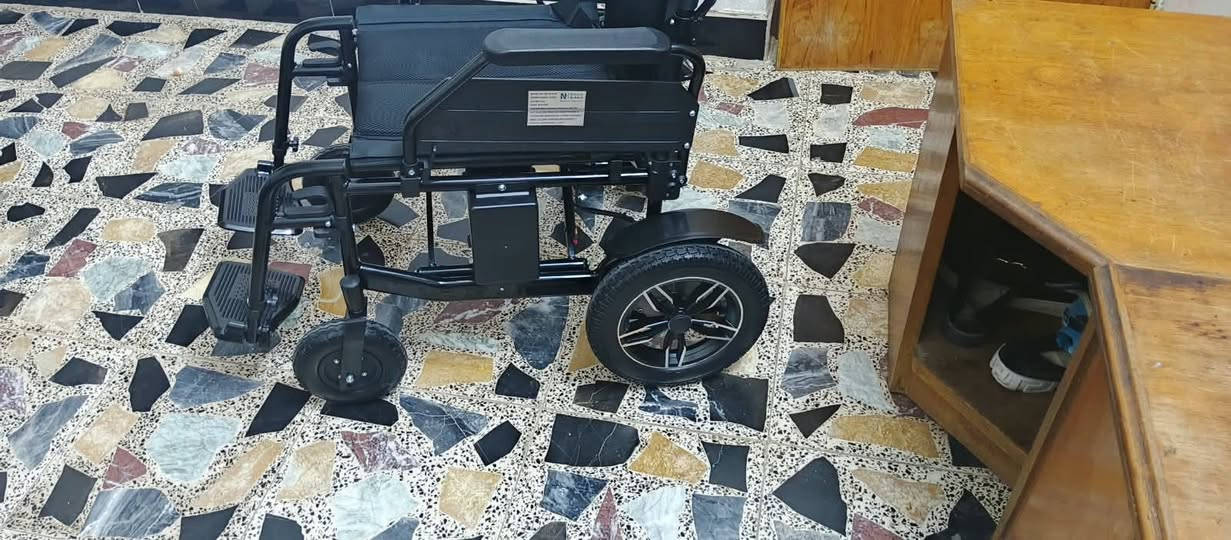 للبيع جديده ما مستخدمه نهائيا
***********

