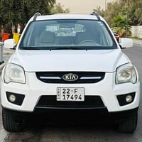 سبورتج ٢٠١٠ • محرك ٢٠٠٠ • فتحة سقف