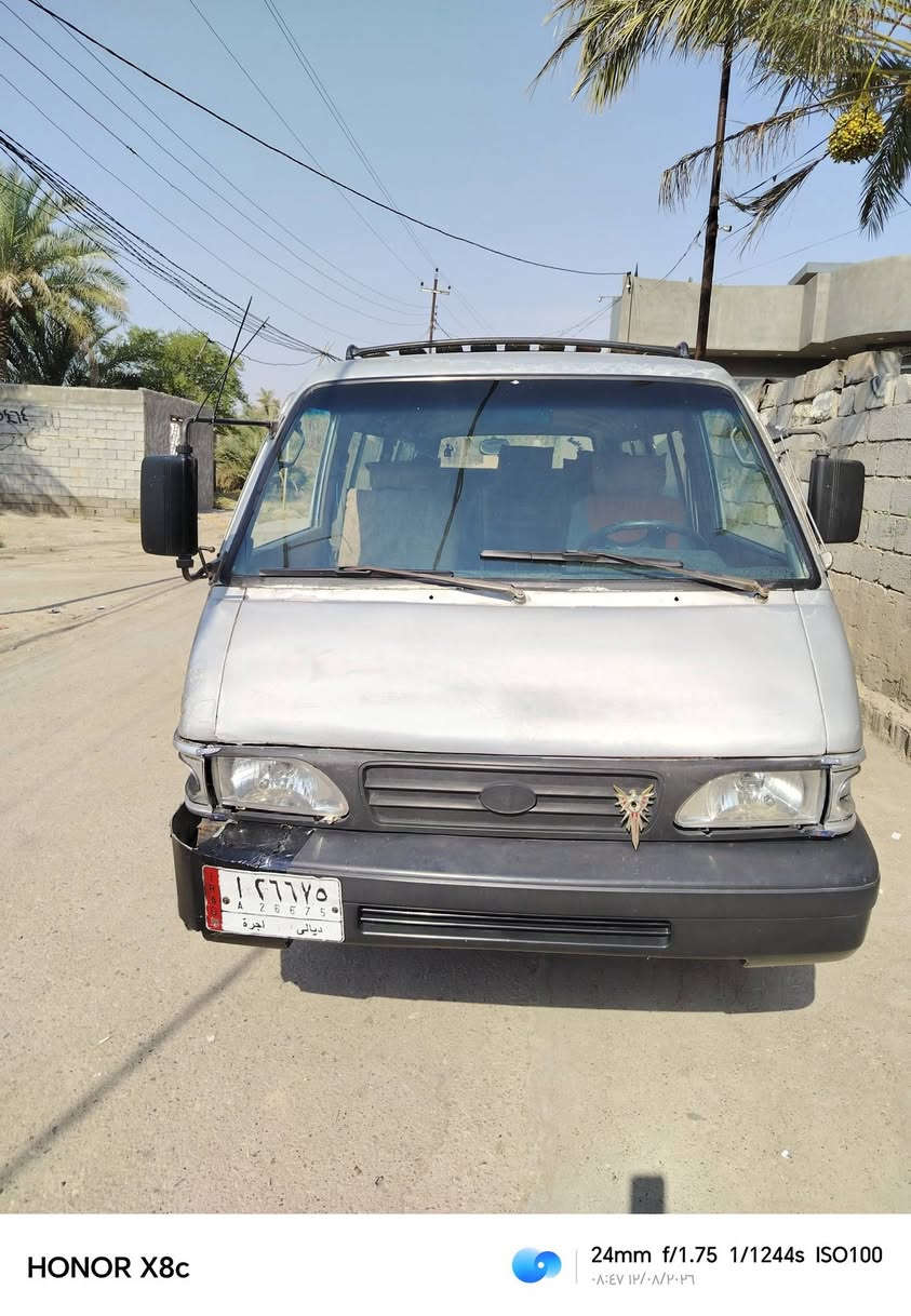 السلام عليكم كيا بسته للبيع موديل 95 سنويه صاقطه صار 4 اشهر محرك وكير واكسن مكفول لسعر 38وبيهه مجال قليل العنوان ديالى بلدروز  رقم الهاتف ***********
