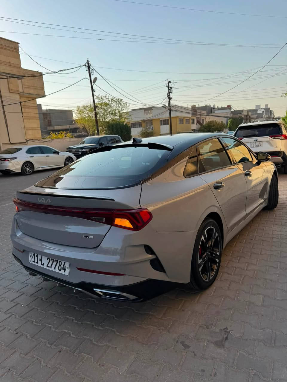 نوع السيارة :- K5- GT-Line لون اسمنتي
الموديل:-2023
Turbo 1600 -:حجم المحرك
العداد: 28 الف كيلومتر
الايرباكات:- سليمة
اللوحة:- بغداد (حرة )
بصمه تشغيل + ابواب
( Remote Start) تشغيل عن بعد
بنوراما فتحتين
داخل جلد احمر مختم GT-Line
كشن كهربائي 
تحكم ستيرن جهتين
تبريد منفصل
هاند بريك بصمة
ويل رياضي كروم جيتي لاين
شحن لاسلكي
لايت زينون ٣ عدسات ديناميكي
كشافات زينون
بك لايت لد متصل
رادار امامي + خلفي + جانبي
نظام النقطه العمياء مع تحذير الاصطدام مع خاصيه التوقف التلقائي مثبت سرعه ذكي تفاعلي مع الرادار نظام كشف حركه المرور الخلفيه مساعدة البقاء في المسار
مساعد الخروج الامن عند فتح الابواب
Apple CarPlay & Android Auto شاشة وسطية تدعم
Normal, sport, custom وضعيات للقياده 3 درايف مود
فتح الجنطه عند الاقتراب
بعد هواي مواصفات

الضرر : سرقة + تخريب

السيارة ليبل واحد بدون تبديل 
بيها صبغ البنيد والصندوك اثر التصليح 
والجاملغ معدل بارد 
استخدام بسيط جداً بعدها بحالة الوكالة مماشية 
تفويل البانزين كله محسن والدهن اصلي ادنيول
السعر 191 ورقة
للاستفسار : ***********
