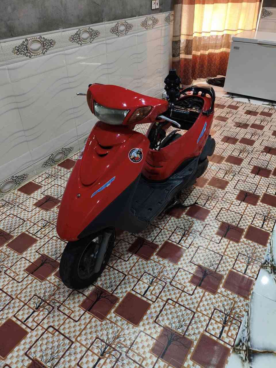 بريز أكزز للبيع 
  دراجه نوزل مو كابريتر  كامله من كلشي تاخذها ربع ما تذب عليها  مكينه صافيه وتخبل 
كله بانزين محسن أديرلها 
كهربائيات كلها كامله وشغلاه
 أشاير  يمنه يسره  لايت عالي ناصي 
كيلو متر شغال طوافه بانزين 
تايرات جدد  دبلات شغاله 
دراجه كامله مكمله نگره بكل وقت 
 
المكان  ألبصره قضاء المدينه بني منصور 

رقمي *********** 
أتصل وبيك خير وتدلل
