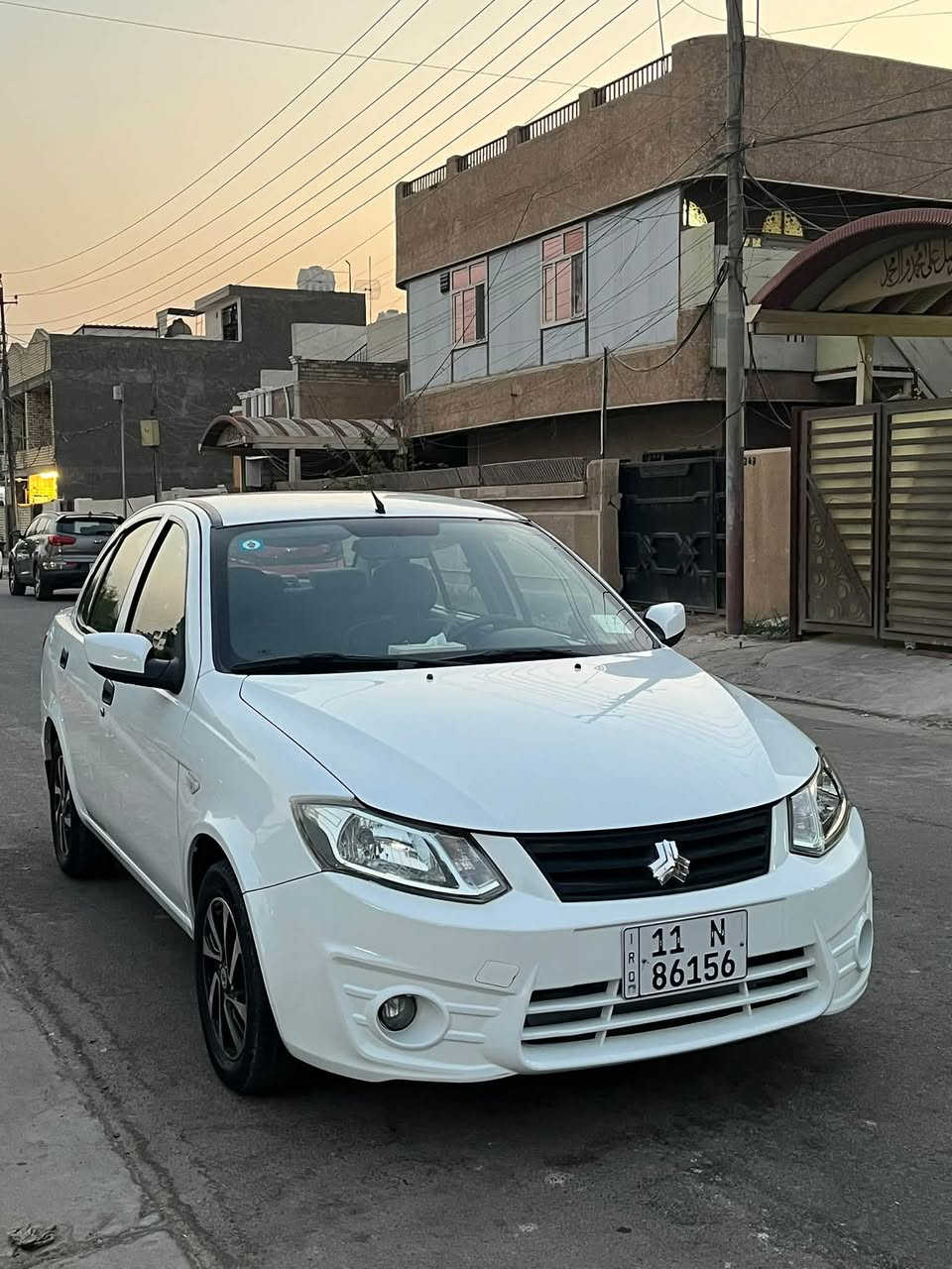 السلام عليكم
للبيع ساينا 2020 كفاله عامه 

رقم بغداد بأسمي تحويل ثاني يوم 

ماشيه ٦٨الف 

تبريد تخم تاير جديد 
ويل كروم 
داخل جديد 
سنتر لك 
سياره مناقصها شي 

ملاحضه بس الدعاميات صبغ 

السعر ٥٨وبيها مجال 

مكاني بغداد حي الاعلام 
***********
***********
