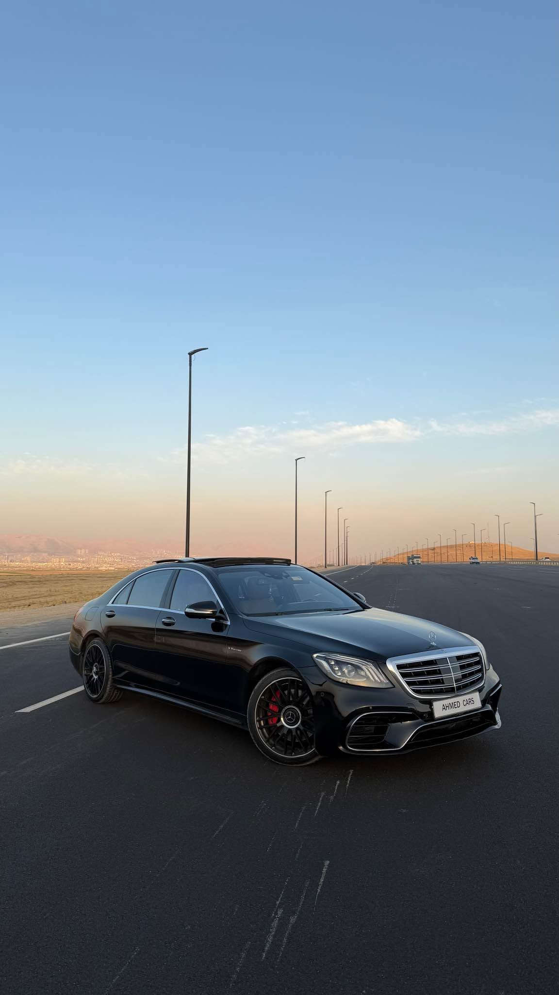 ***********
Mercedes Benz S550 2016
بێ ڕەقەمی دووبەی کۆدی ئاسایشی بۆ کراوە بە کاملی بە پارچەی بیلادی کراوە بە S63 AMG 2021  مواسەفاتی دیزاینۆی پێنج دوگمە - داتاشۆ - پانۆڕاما - دەرگا شەفت - بەسمەی دەرگا - سنوقی کارەبای و شەفت - جامەکانی دەبڵ جام و پۆلۆرایس - گێچی کراوە بە AMG 330km - سەماعەکانی مارکەی بێرمستەرە و سەماعەی دەرگاکانی گۆڕاوە بە تازەکان - دەبل ماوس - ناوەوەی دیزاینۆی تەقەل و ڕەنگی قاوەی و ڕەش - سەقف شاموا - کوشنی پێش و دوا سارد و گەرم و مەساج و خەزن - لیدی ناوەوە - خەتی جادە - 360 دەرەجە ڕادار و کامێرا و حاسە - لایتی پیانۆ - سالۆنسای AMG ویلەکانی 20 ئینجی دوو سایز - گێڕ و مەکینەو کارەبای و بەشەرت بۆ نرخ پەیوەندی بکەن بەو ژمارە تەلەفوونەی سەرەوە - لە سلێمانیم السليمانية, العراق
