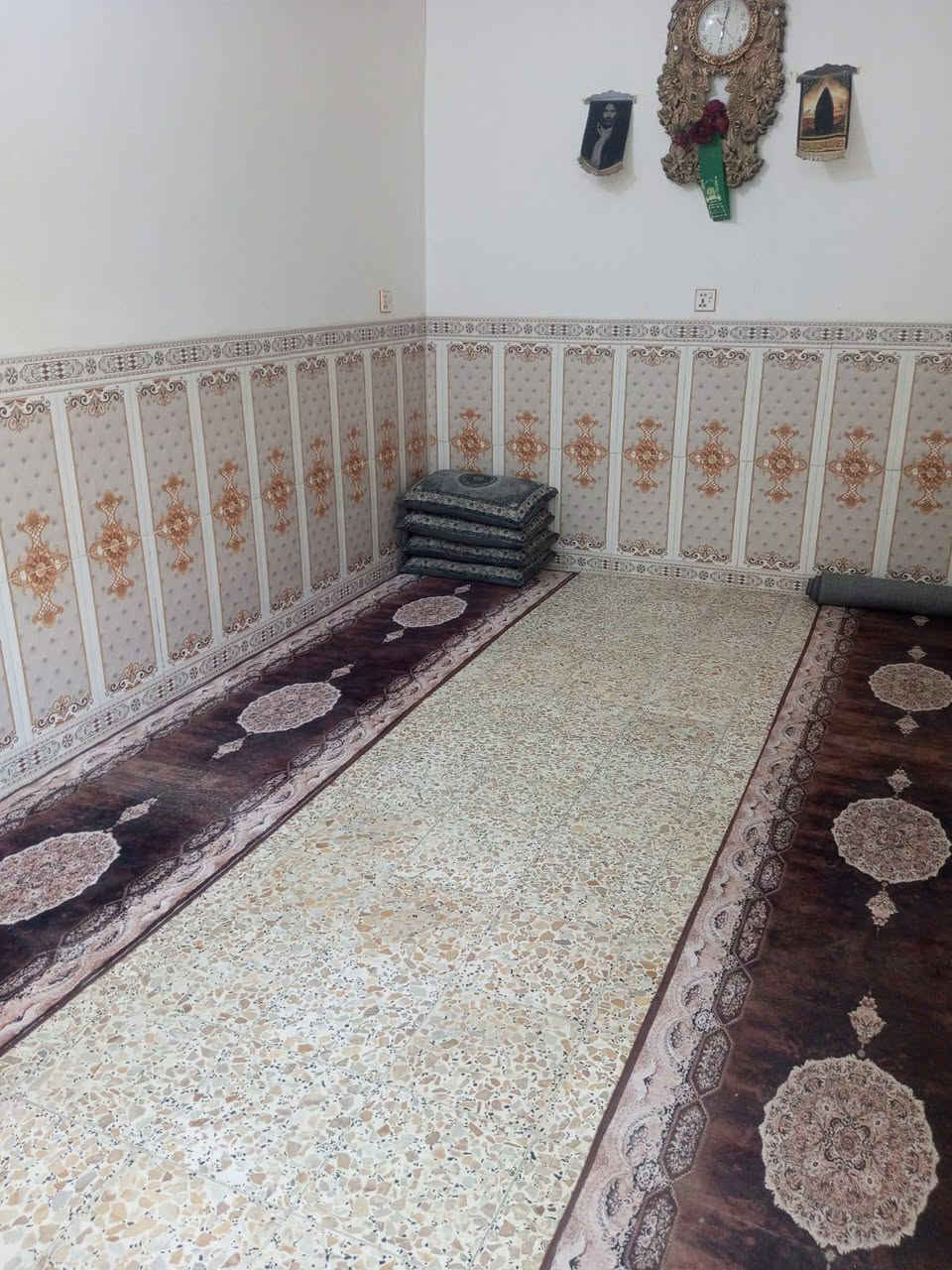 بيت   100 متر ب 25  وبيه مجال 🤑
( شغلل جناي فووول )  

طابو زراعي سند 25 + مشمول بلتطويب + مرقم من البلدية 

العنوان / شارع الصب مقابل حي العسكري (شارع مدرسة در النجف الاهليه) 

كامل من كلشي  مفتاح ✨

غرفة نوم .... مطبخ..... ... صحيات داخل وخارج  ..ستقبال 

السعر 25  وبيه مجال 
البناء -- بلوك + عگادة 

ملاحظة// متوفره كافت المساحات 50متر 80متر 100متر 120متر 150متر 200متر وكل هاذه وباسعار مناسبه ومل الخدمات متوفره 

استفسار
أتصال ‏ ‏‪‏‪***********‬‏
 ‏واتساب ***********
