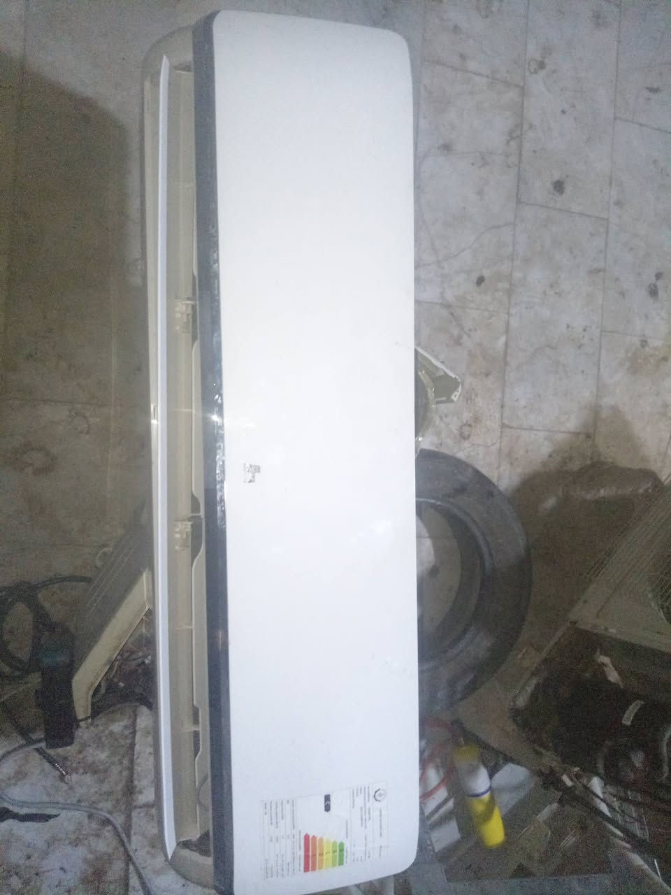 داخليه طنين مامصلحا شرط شقل والضمان
بعدهه جديده مستخدم كلش قليل اسمه ماعرفه بل انكليزي مكتوب سعرها  90 الف
سعر 90 الف
وياها ستان رموت ماكو
العنوان البصرة ابي الخصيب باب اطويل
***********
