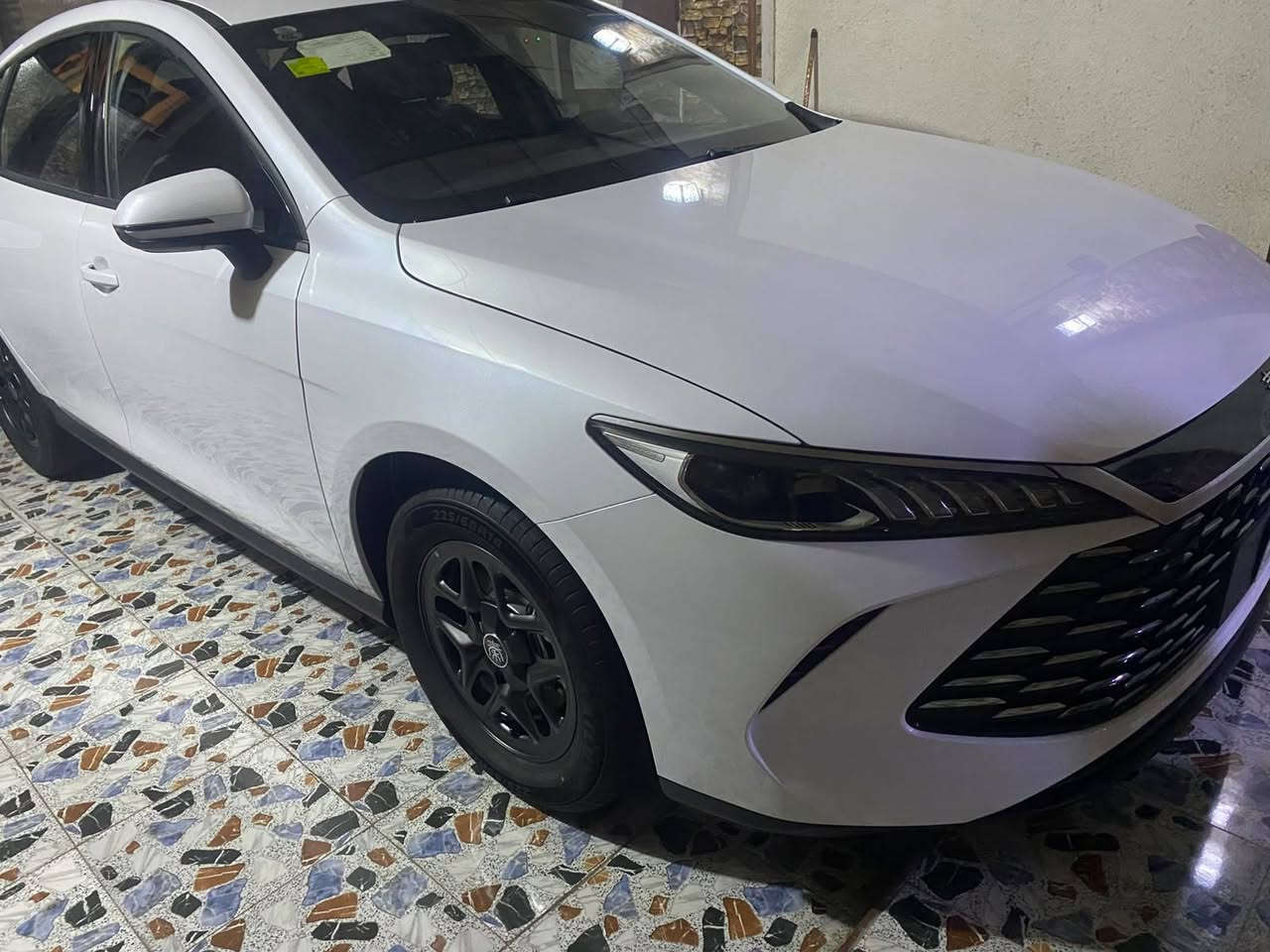 السلام عليكم بي وايدي كن بلاص 2025 للبيع  سياره مكفوله 
ماشيه الف 
رقمها بغداد 
سياره عل وضع شركه 
رقم *********** 
وتساب *********** 
السعر 19 مليون  و500 
وبيه مجال بسيط 
المكان بغداد
