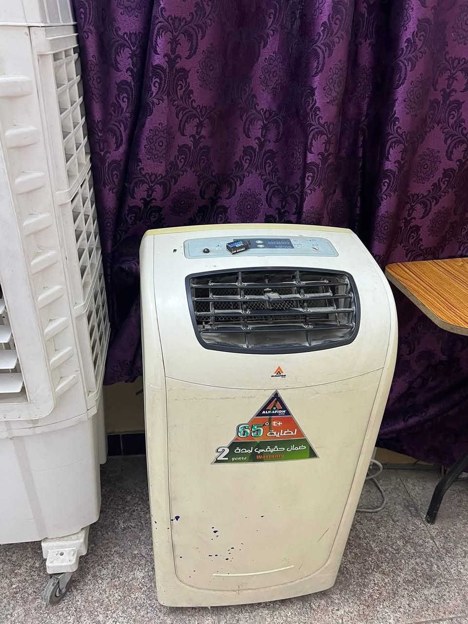 اثاث معهد للبيع 
كراسي جامعية 
رحلات  للابتدائية والمتوسطة 
سبلت متحرك يحتاج دكت شغال كامل 
بغداد الصليخ وقسم في حي سومر قبل الشعب 
للاستفسار الاتصال ***********

