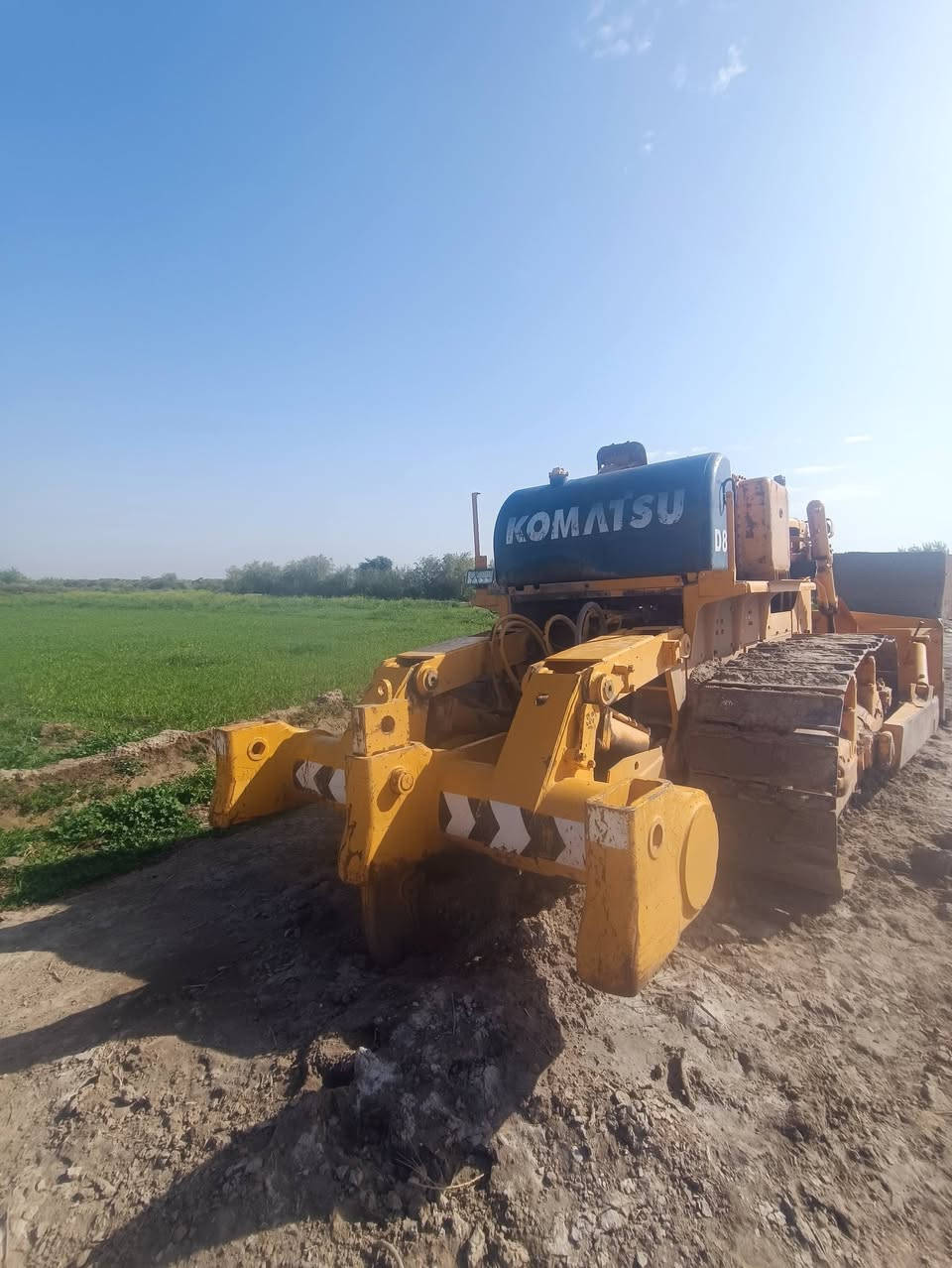 بلدوزر • كوماتسو D85 • موديل ١٩٩٨