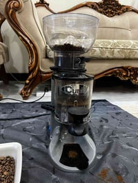 طاحنة قهوة متخصصة جديدة استعمال قليل طاحنة قهوة متخصصة جديدة استعمال ق...