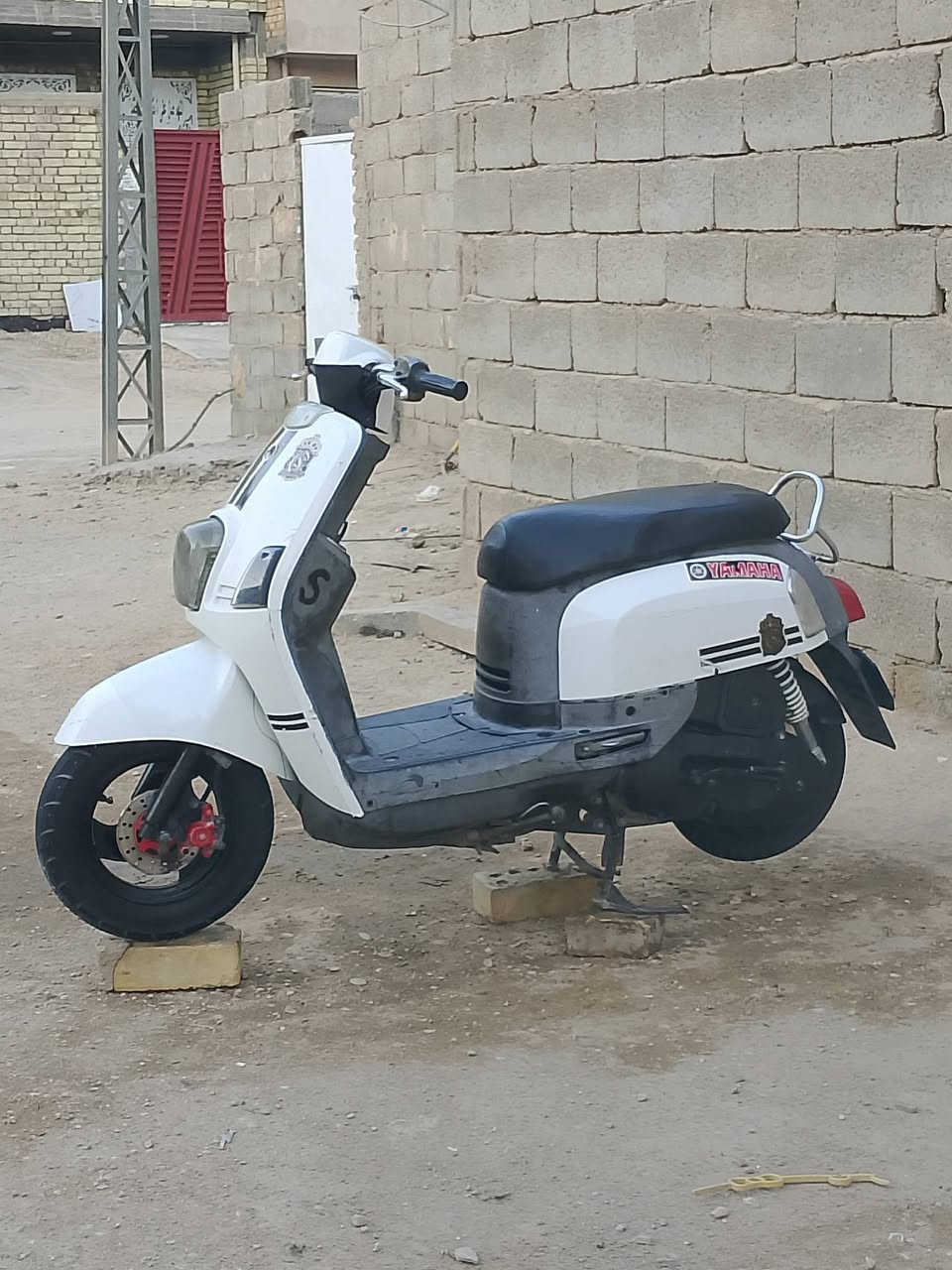 سلام عليكم دراجه بوليس البيع نضيفه مابيها اي نقص معدل وشلعه كهربائيات كلها شغاله فقط بيها صوت زنجيل خفيف سعر 550 وبيها مجال بصيط مكاني كربلاء حي الفارس قرب ملعب الدولي رقم ***********
