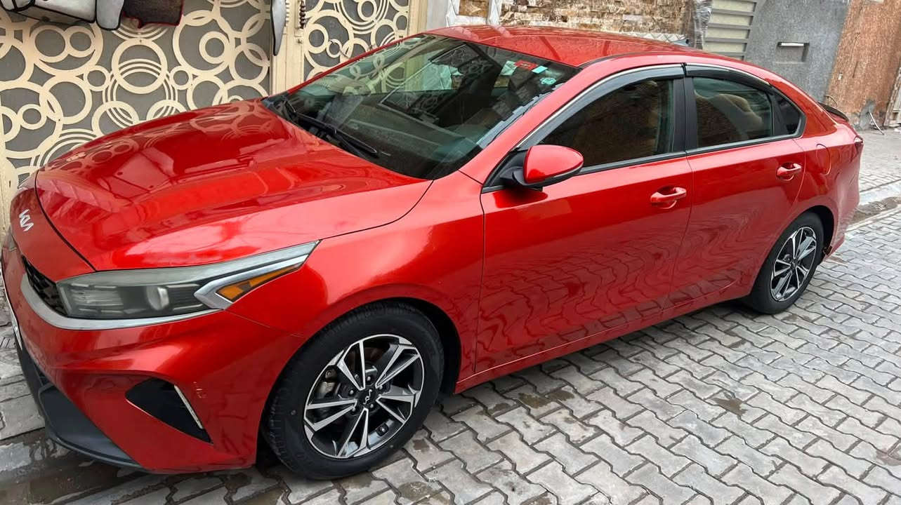 �🔥 للبيع كيا فورتي 2022 – أربيل 🔥🚘

السيارة باسمي، هزة وأسنوية جديدة.

🔹 المكينة: 2000 CC – دوش المرغوب
🔹 الممشى: 73 ألف ميل حقيقي
🔹 الحادث: حادثة، وكما موضح بالصور
🔹 الإيربكات: كلها سليمة
🔹 الشاصي: سليم
🔹 البدن: سليم
🔹 التصليح: متصرف عليها برغي واحد فقط
🔹 مكان السيارة: بغداد – الرصافة

⭐ المواصفات:
✅ تحديد مسار
✅ توقف ذاتي
✅ حساسات أمامية وخلفية وجانبية
✅ تحكمات جهتين
✅ ويل بلادي
✅ وباقي مواصفات الفورتي المعروفة

📌 السيارة نظيفة ومواصفاتها كاملة، والفحص للجادين.

💰 السعر عند الاتصال

📞 اتصال فقط:
***********

❗ رجاءً الاتصال للجادين فقط، لا توجد رسائل
