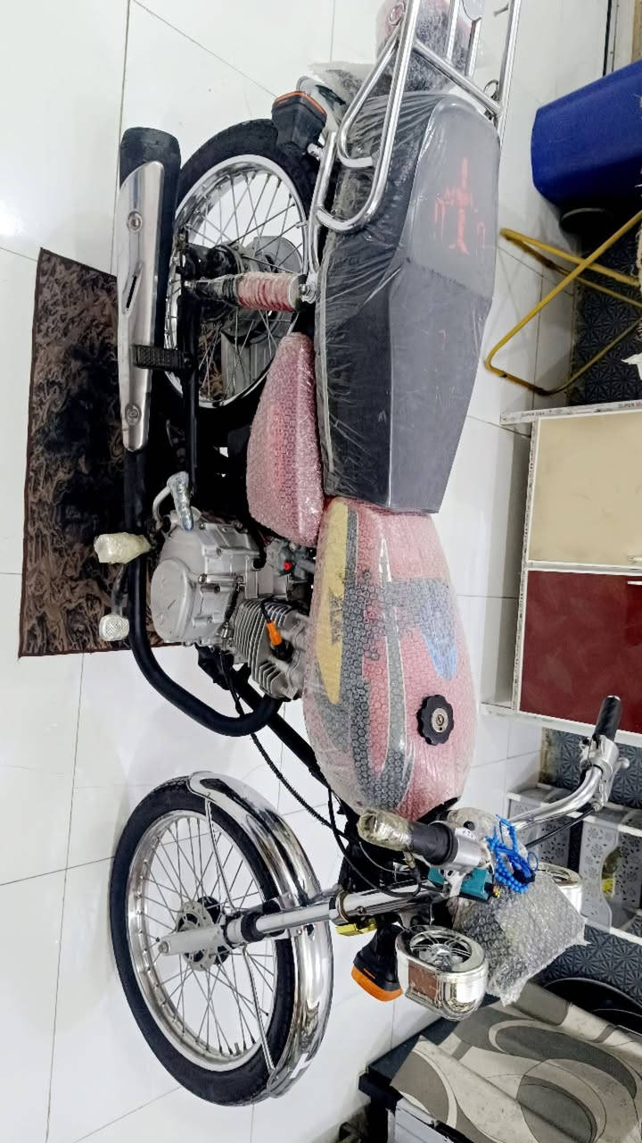 السلام عليكم نامه امتياز اصلي موديل 2023 دراجه نضيفه وحلوه شوفت عينك باب اول جاهزه وحلوه لون احمر اوراق مال وكيل 5اوراق الشراري يتصل مكاني حله شاوي يم فلكت غرفت التجاره السعر مال بيع 525 وهذا رقمي ***********
