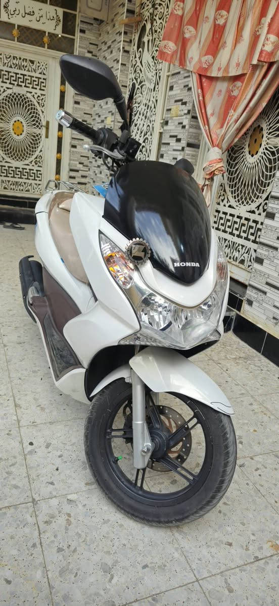 PCX • ياباني • ١٢٥