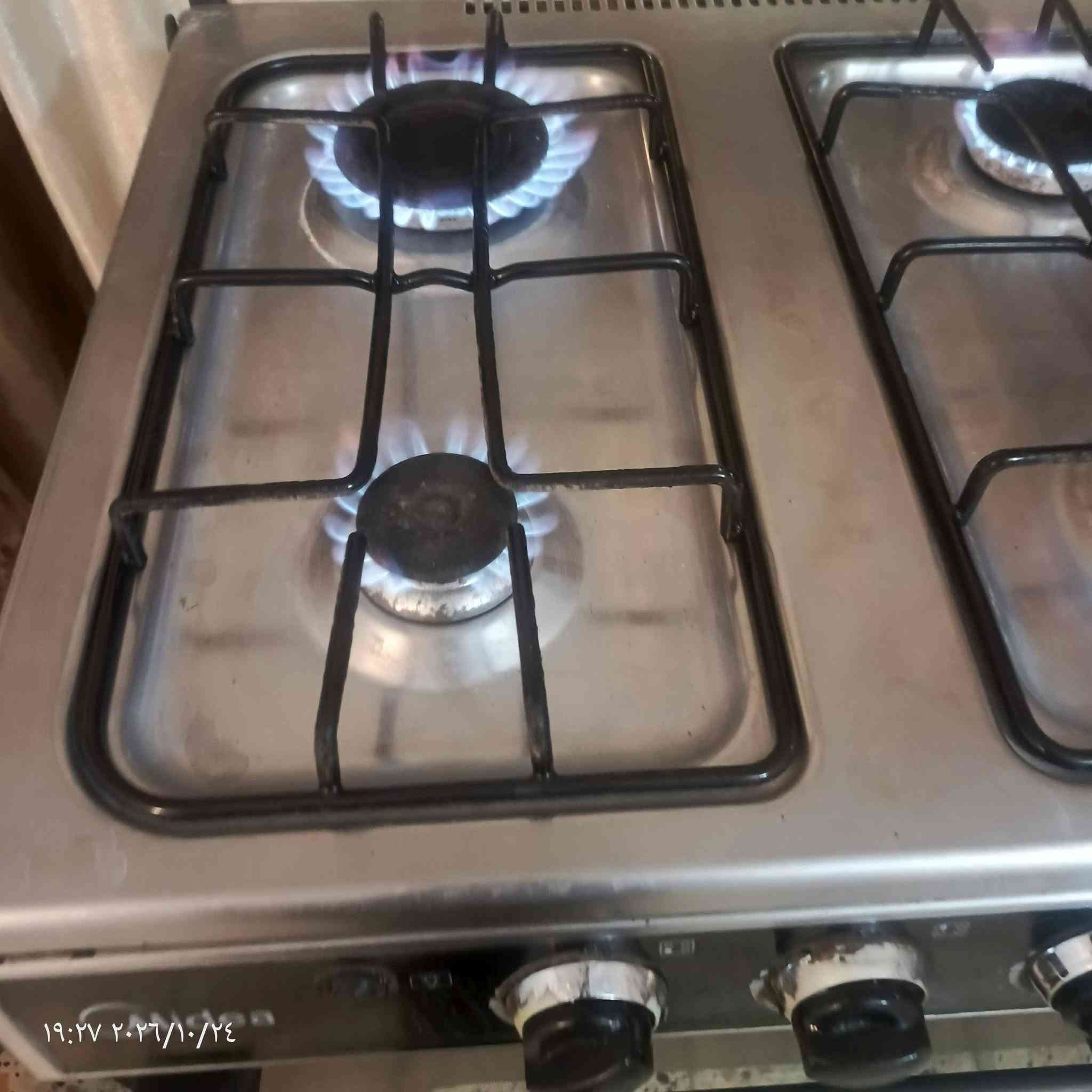 طباخ • نظيف • ميديا