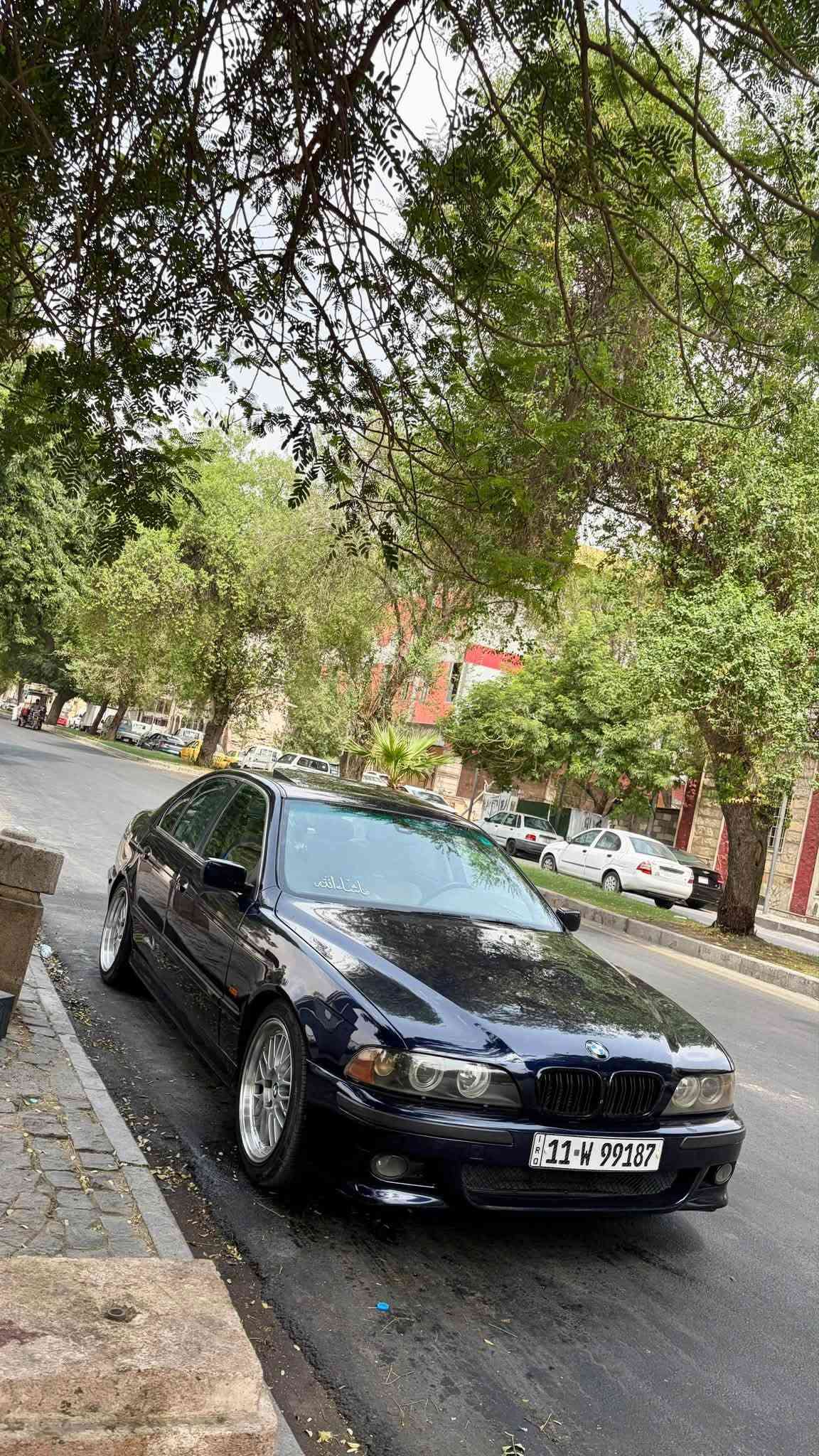 السلام عليكم 
BMW -E39-535i 
موديل 1997 محدث 2002M
وراد الماني
محرك 8V 3.5 
مصبوغه عام جماليه مكفوله ضربه والشواصي وداوخل عنوان بغداد صليخ او البنوك 
***********
