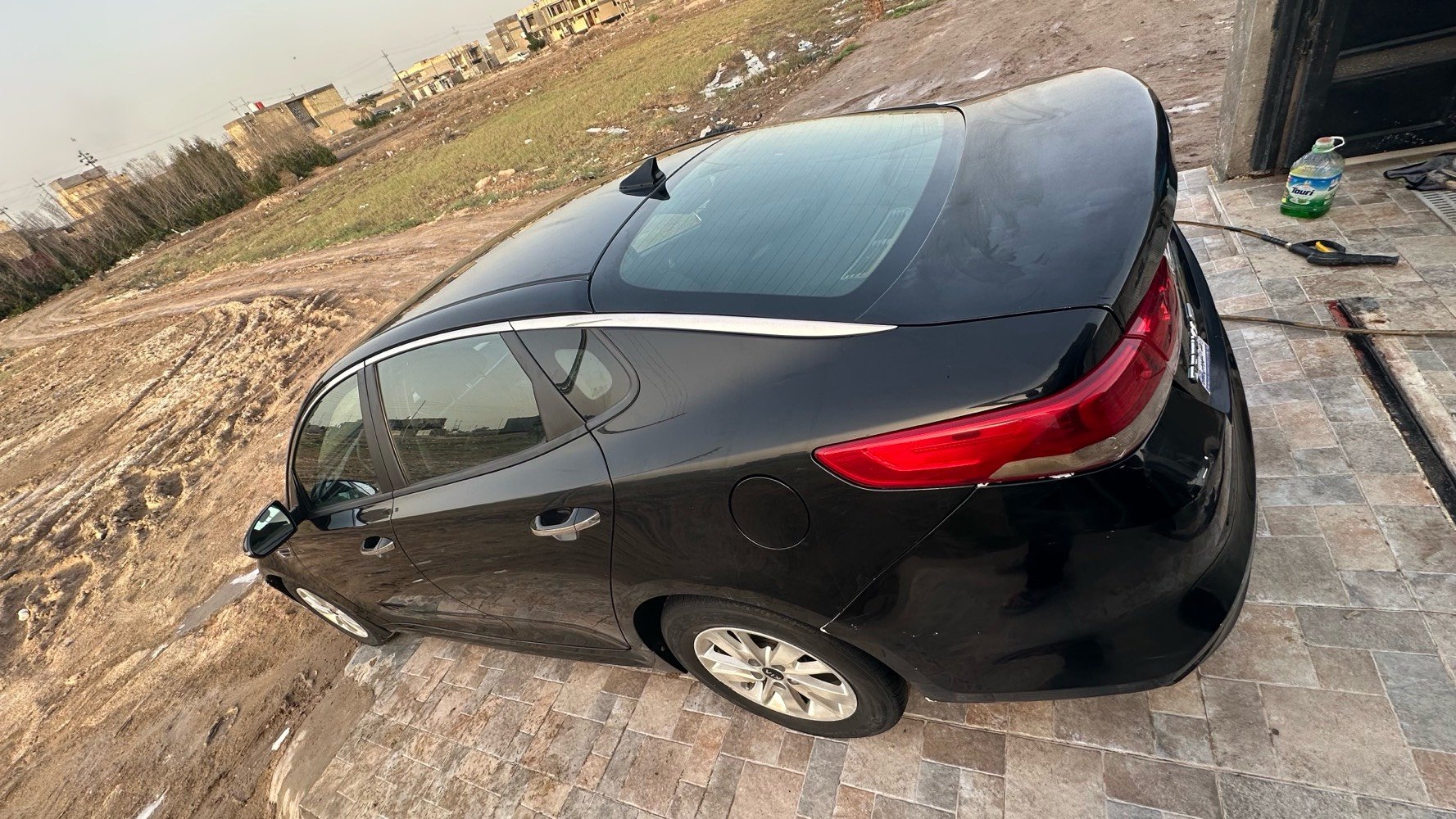 السلام عليكم كيا اوبتما للبيع او مراوس ب BYD فقط  ضربتها حلوه كلشي موجود بلصور 
اوبتما 18 / 2400 / امريكي / 
مري شفط  
شاشه كار بلي 
ثلاث انضمه قياده العادي وEco و sport 
الرقم جديد مبدل / سنويه جديده / تحويل باسمك ثاني يوم
ملاحظه : السونار 
الجاملغ فقط مفتوح مامصبوغ ولا ملعوب بيه ولا مضروب 
الباب المضروب يرجع ع البارد طخه خفيفه 
الدعاميه يحتاج شوي ترتيبات
*********** 
السعر : 112 ورقه