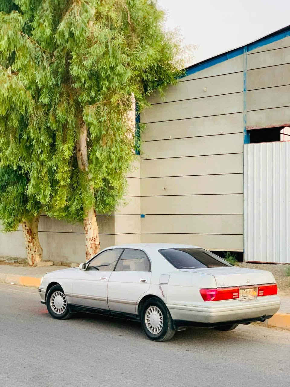 السلام عليكم سياره بطه للبيع مسجله رقمها نينوى خصوصي جاهزه من كلشي بيها بكن بس مع السلف من تمشي يروح السعر قفل قفل 34 متواجد ع الخاص للاتصال ***********
