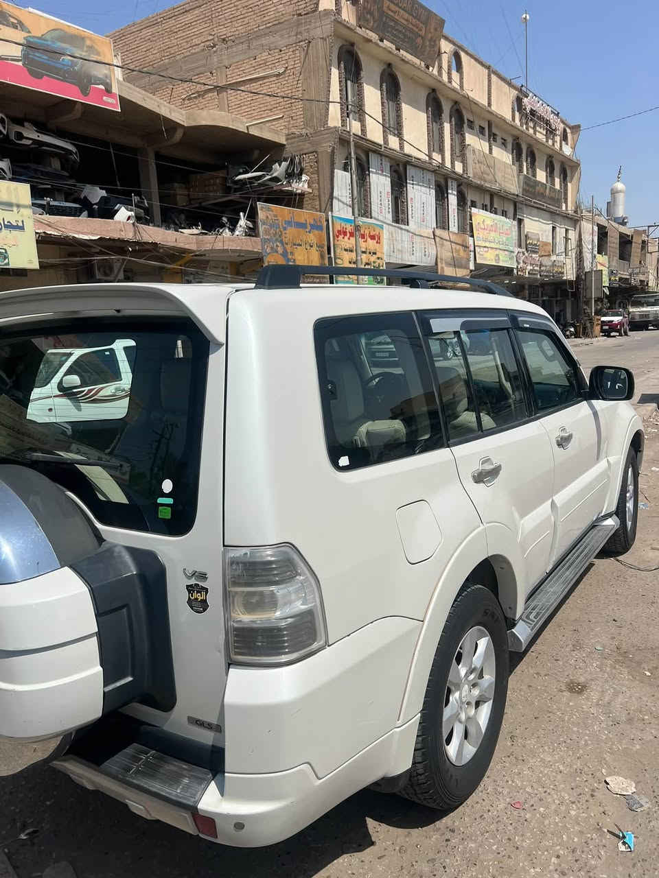 السلام عليكم باجيرو 2010 حبتور بيها بارد صغير بالجاملغ امامي  والخلفي فقط محرك 3500 كير ومحرك كفاله مواصفات الحبتور معروفه مكانه بابل  لتواصل واتساب أو اتصال ***********

