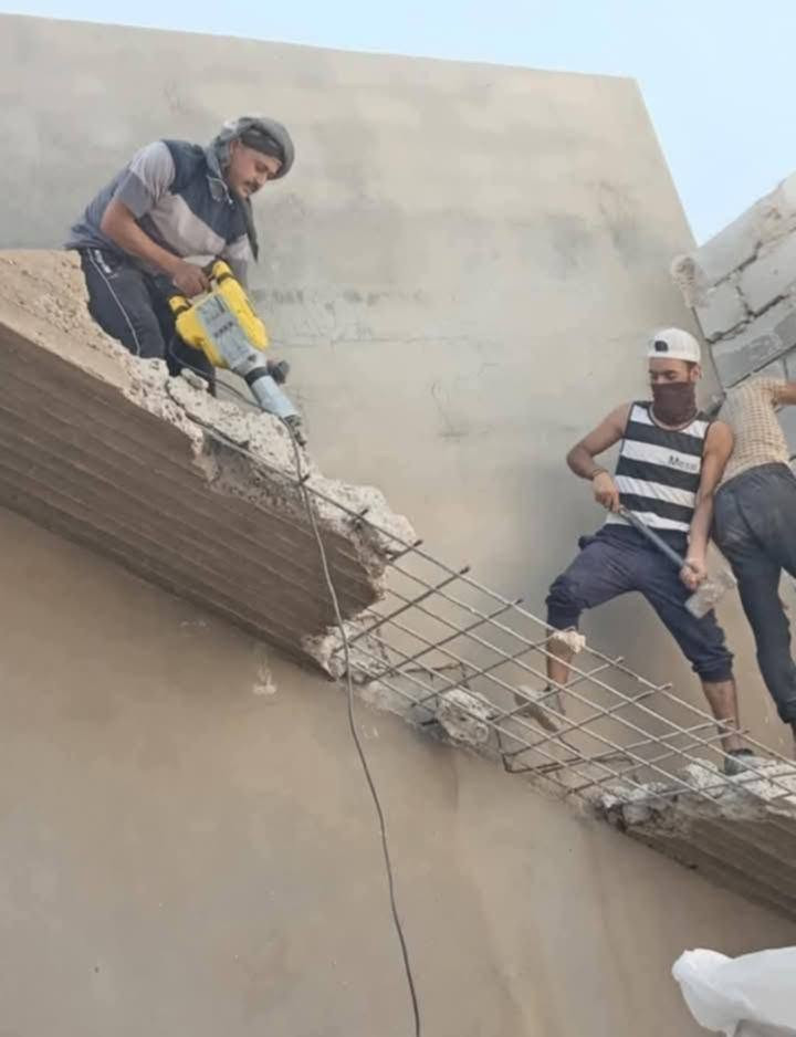 كادر عراقي ابن بلدك وشرط شغل درجه اولى وستلام مهندسين ركز مو مهندس مهندسين شكم خلفه تريد 123456موجودين تطبيك كافة السيراميك وأرضيات الكاشي والمرمر  والبورسلين والدرج وأعمال  الترميم وعمل لوح البورسلين شغل درجه اولى كادر  مكان العمل محافظات   واتساب مفتوح ***********
جدران ب8
الارضيه 7
شرط استلام مهندس وبيك خير وتدلل

نص مكتوب في الصور:
- Shot on AWESOME A70