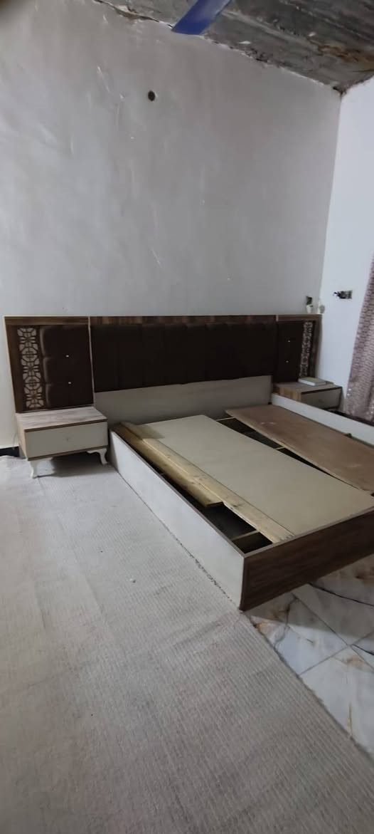 غرفه نوم للبيع السعر 175
مكان كربلاء

***********

