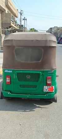 باجاج • ٢٠٢٢ • رقم انكليزي