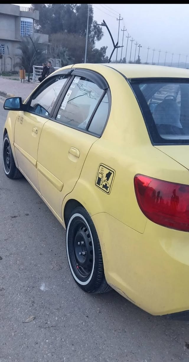 كيا ريو مديل 12 محرك16 جديد كير توماتيك  جديد طخم جديد ستيرن جديد بدون ضرر تبريد شغال  هيئه وغرامات صفر بسمي سياره شرط التحويل ***********. ***********
