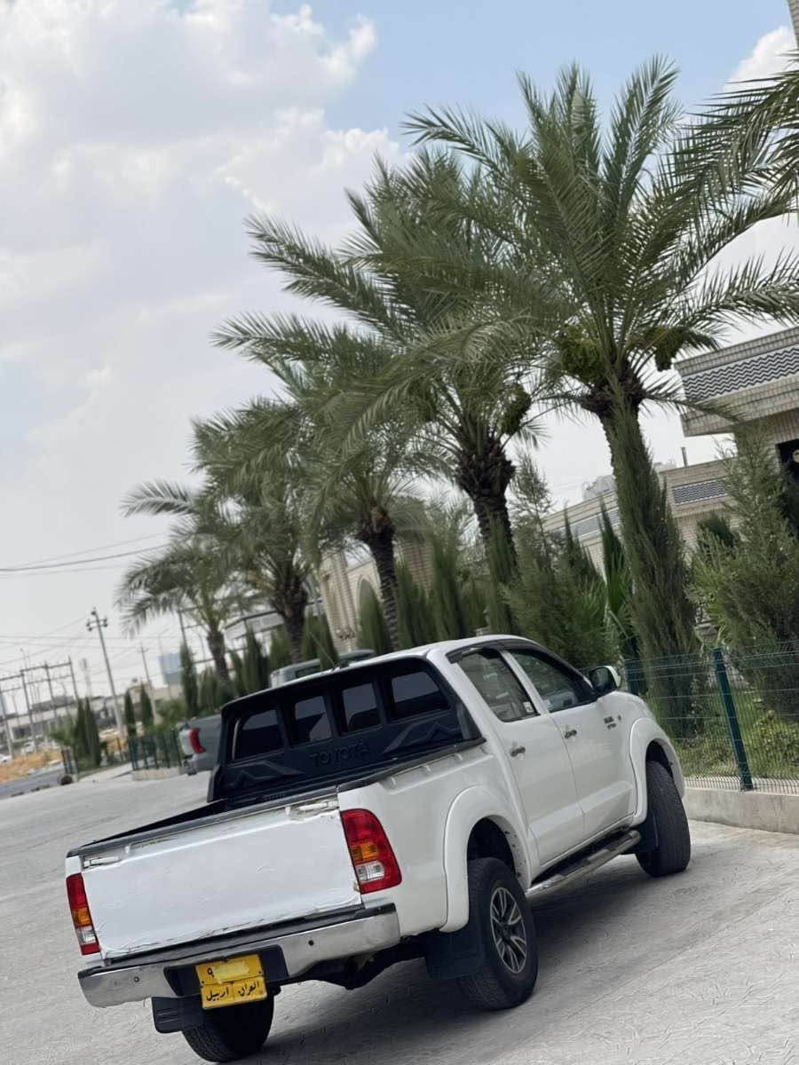 مەرزیە دبل اکسل گیر عادي ناو سۆر. 
 ٣ جێی گچکە ساردی هەیە.  ٣٢٠ هەزار رۆیشتییە  سەیارەکی پاکوو خاوینە  یەک دەستە.  سەنەوی  قەردار نییە. 
*********** أربيل, العراق

