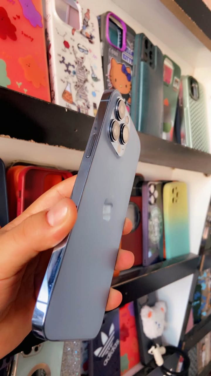 السلام عليكم
ايفون 📲 13 برو ماكس
لون بحري  مميز 
بطاريه 🔋88
ذاكره 256 
 نموذج M 
مكفول كفاله عامه من فتح وتصليح 
السعر / 680 الف وبي مجال بسيط 
العنوان / الدوره شارع الصحه 
للتواصل / ***********
