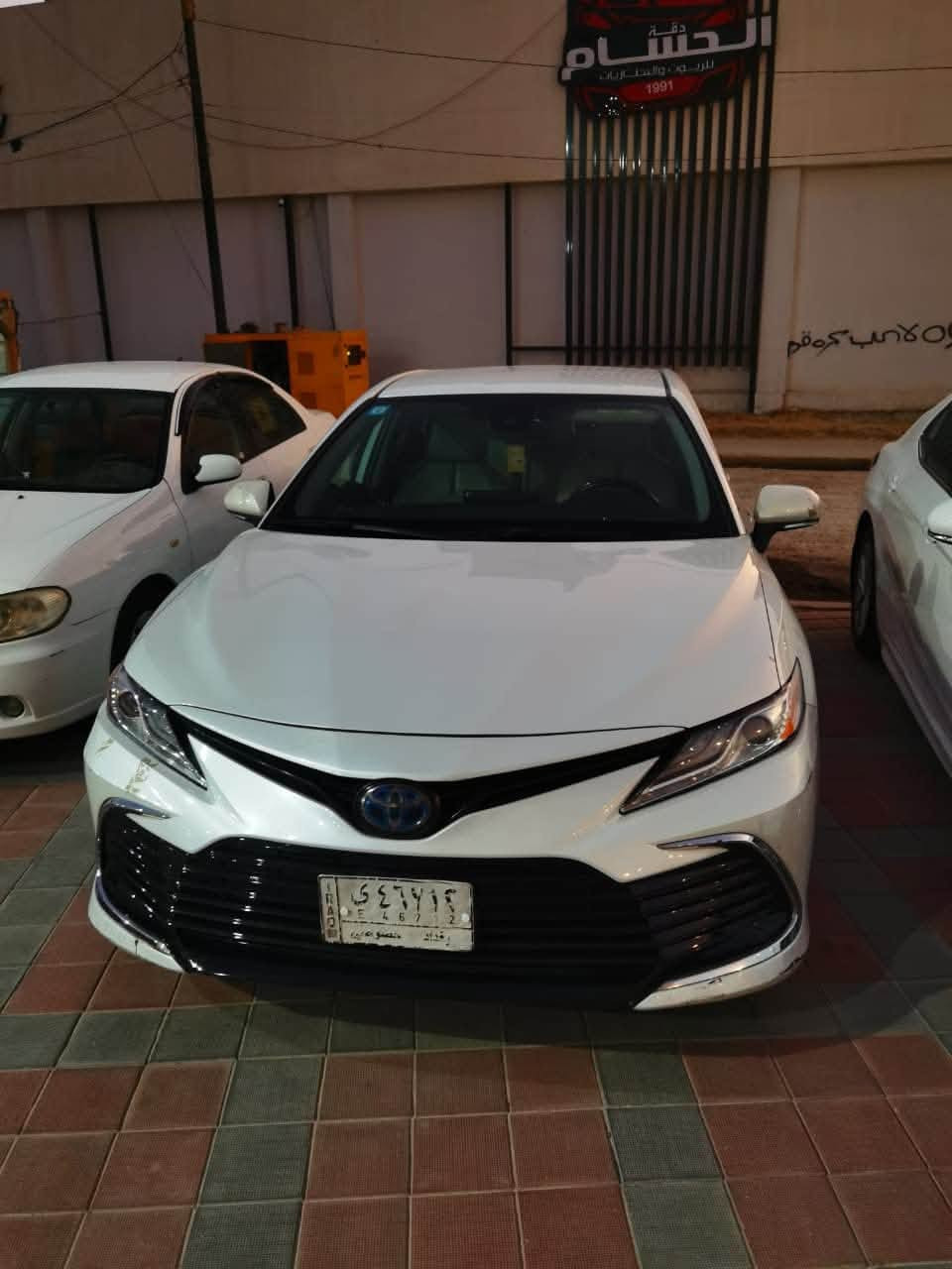 السلام عليكم
تويوتا كامري هايبرد 2022 XLE    (اللون الصدفي)

محرك بنزين 2.5 لتر 4 سلندر

حادثها راسلني ارسلك صور الحادث 

السعر 185

للتواصل ***********
