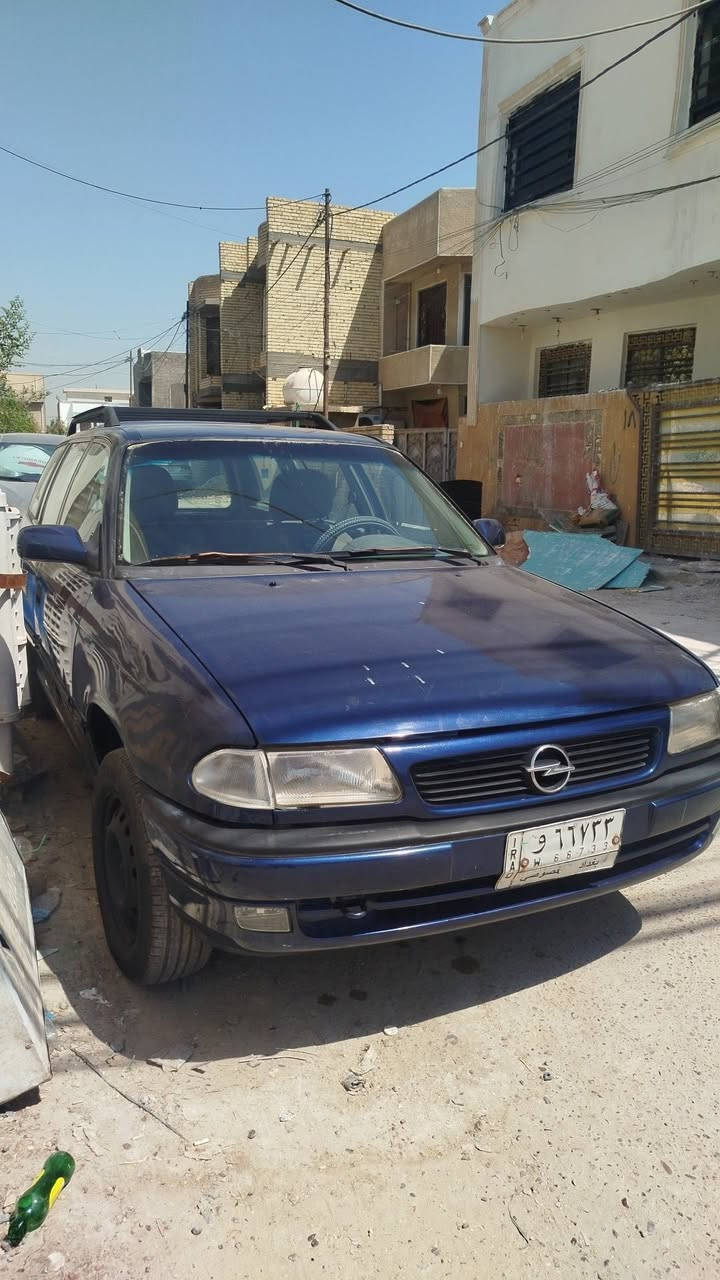 السلام عليكم للبيع اوبل استر موديل 1992 
رقم بغداد حرف و صبغ جديد محرك جديد 
تخم تاير دوشمه السياره جاهزه  عنوان بغداد الدوره البوعيثه ***********
سعر 30
