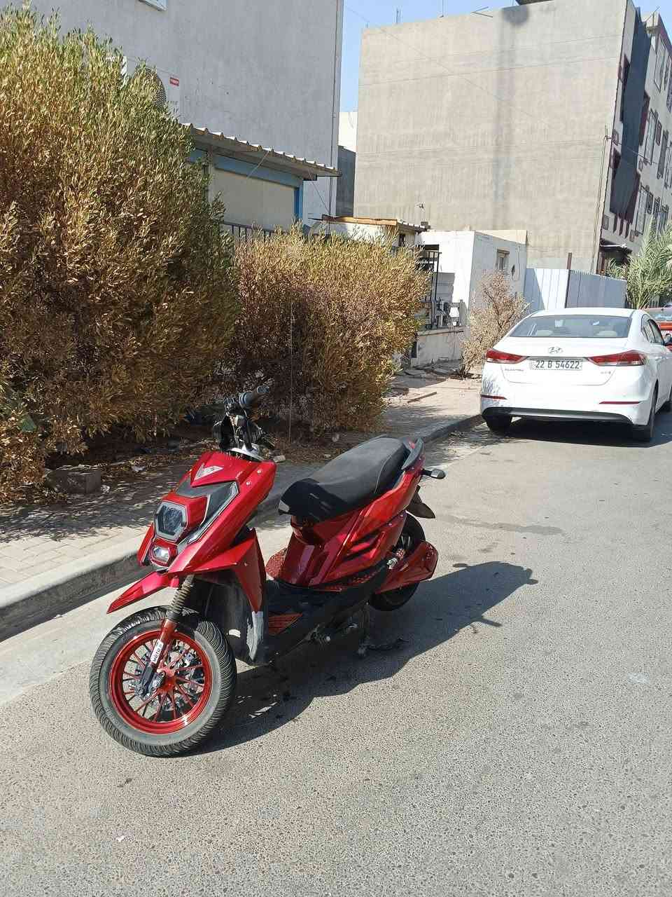 سلام عليكم دراجة شحن سكنس جبلي بطارية ليثيوم 72فولت40امبير تمشيك80كيلو بشحنة الوحدة السعر مليون ومية وبيه مجال العنوان بغداد العطيفية قرب جامع براثة
