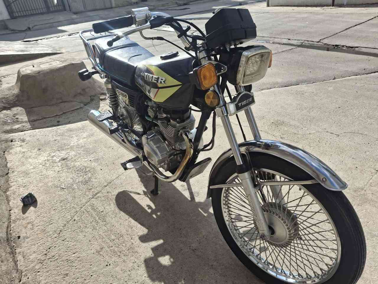 tiger 2023
500د.ع مجال 
کارەبایاتی بێکێشەیە مەکینەی کراوەتەوە بەس وەلفی گۆڕاوە ئەودوای کامل بێکێشەیە 
کهربائیات مزبوط بس مکینە مفتوحە بدلت ولف ول باقي مزبوط
شۆرجە
***********
