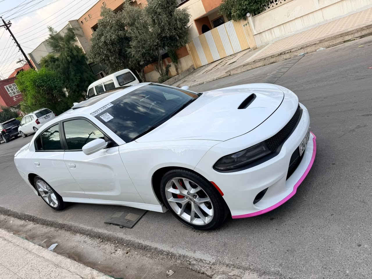 جارجر 
جيتي بلص
كفاله عامه بدون صبغ ولابارد
2019
خليجي شركه هارلم
رقم دهوك 
فحص هزه جديد
فتحه سلايت
كشنات حارربارد 
كشنات خزن
ماشيه ١٠٠
مكانها موصل 
***********
