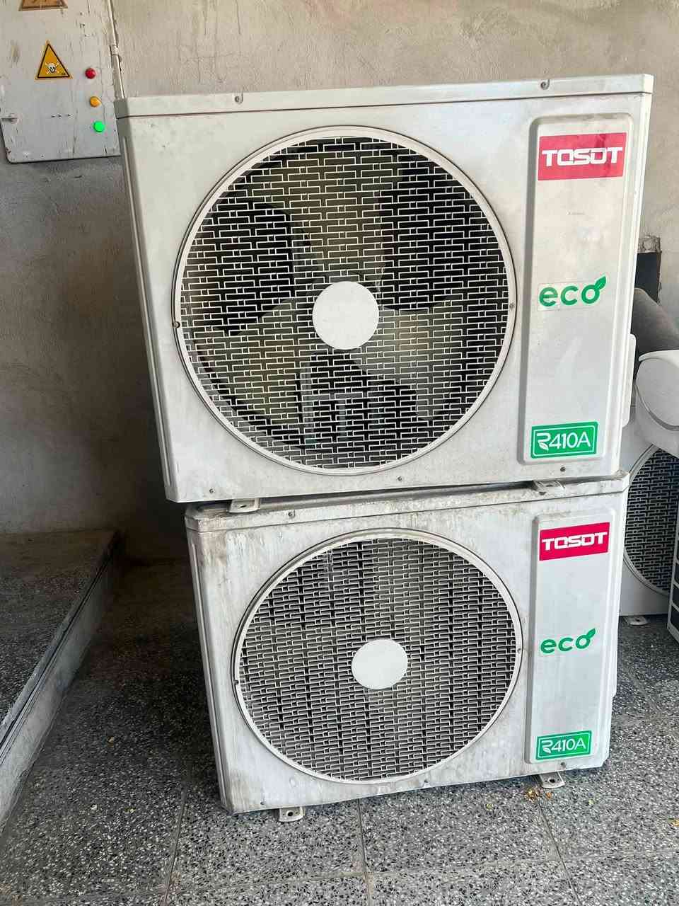 السلام عليكم 
للبيع سبلت 
نوع توست 
حجم 3 طن 
غاز 410
انتاج 2022
***********
