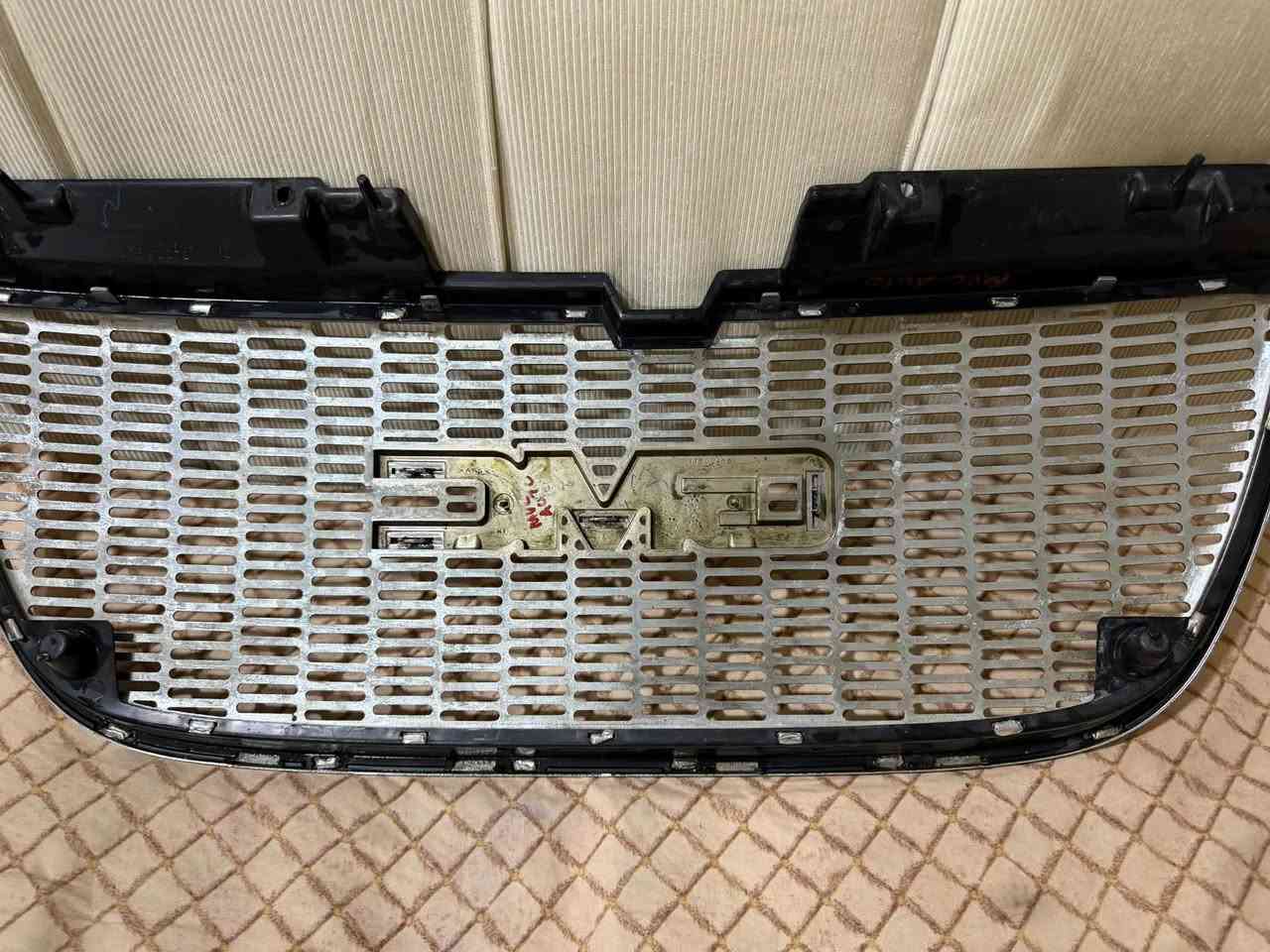 شباك GMC • يوكن • ميسان