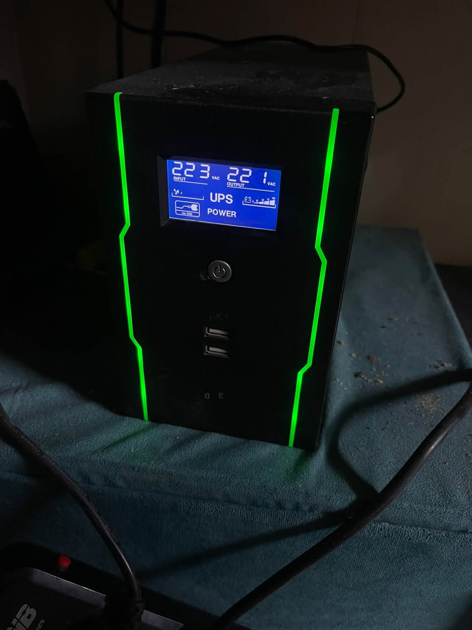 ⚡ يو بي إس UPS للبيع – حماية واستقرار لأجهزتك ⚡
🔋 السعة: 1KV
🏷️ الماركة: Power Solid
✅ البطاريات بحالة جيدة ولا تحتاج إلى تبديل
💰 السعر: 70,000 د.ع شامل التوصيل

📦 التوصيل مشمول بالسعر
🔍 الفحص أمام المندوب

📞 للطلب والاستفسار: ***********
📩 أو راسلنا على الخاص
