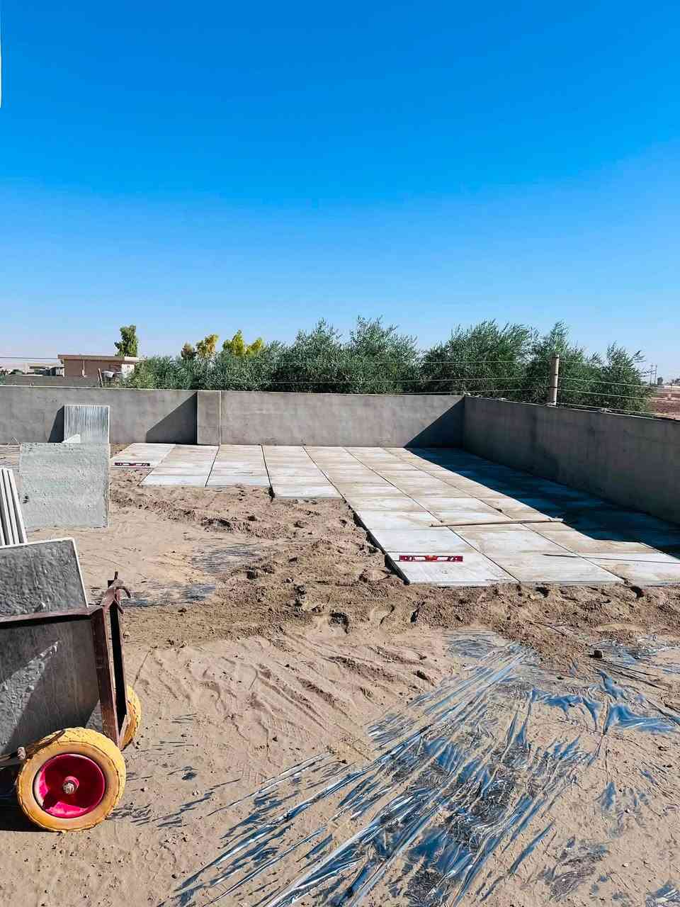 مستعدون لتطبيك البيوت 🏠 قلع واظافه
ودوائر الدولة 🏩
وقلع وتجديد الماستك والايزوكام ✳️
للاستفسار الاتصال📲عالرقم
⁨***********
