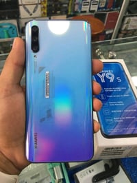 هواوي Y9s كلش نظيف وغراضه كامله والسعر 120 الف