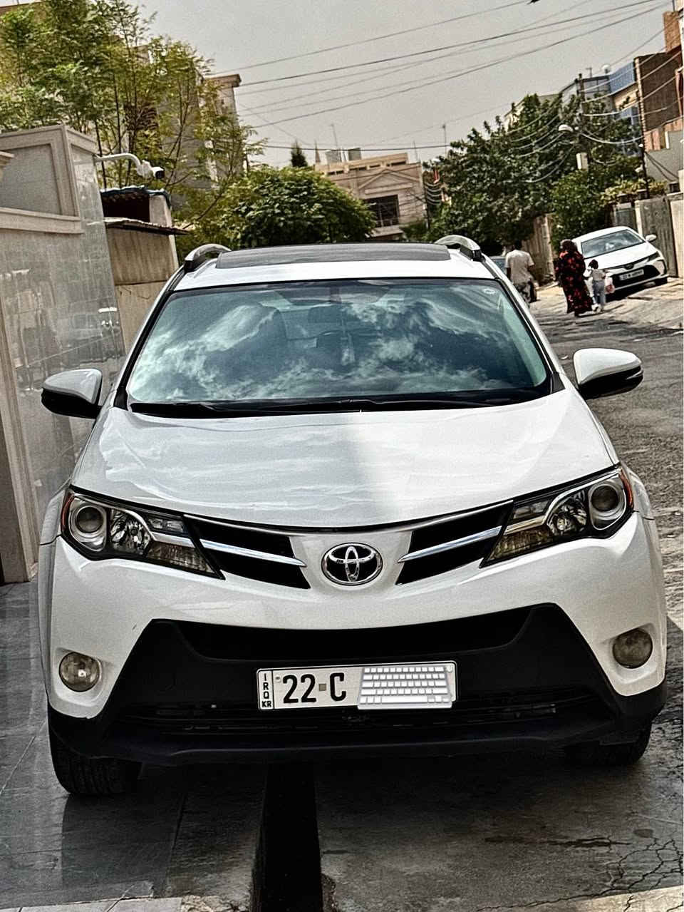 رافور ٢٠١٥
 امريكي فقط قطعتين و نص مصبوغ 
محرك مامفتوح بشرط
 فول مواصفات سلايد ٣ شاشه
سعر ١٣٩$ و مجال بصيط
مكان سياره اربيل رقم اربيل
واتساب *********** أربيل, العراق
