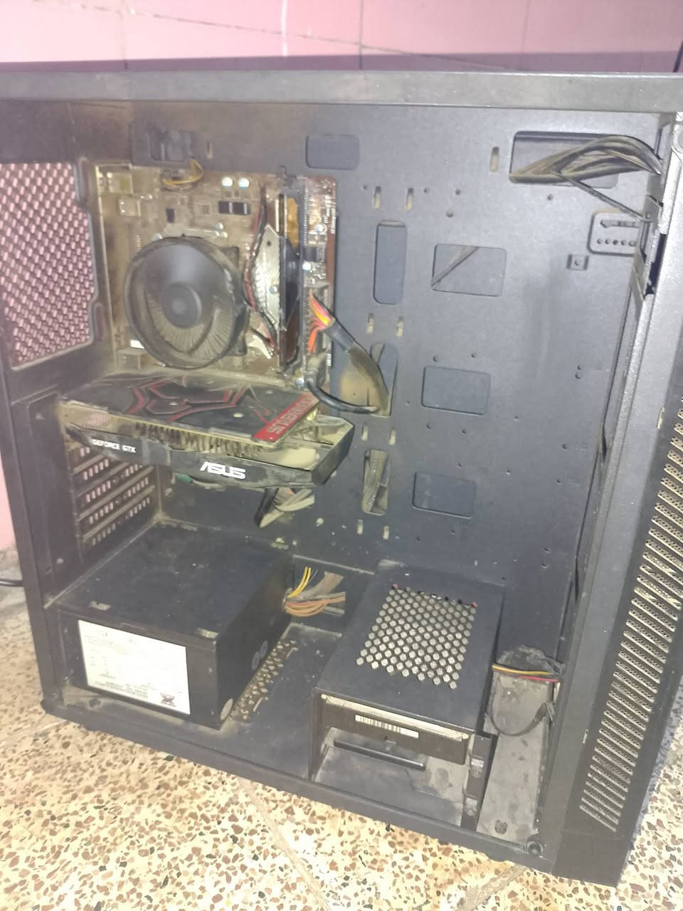تجميعه للبيع
core:i5 7500
h110 m
1050ti 4g asus
ram: 8 ddr4 teamgroup 1*8
hhd 1t
ssd 128
psu600w
السعر 330 قفل 
مكاني بغداد الحسينيه الراشديه. 
رقمي ***********
