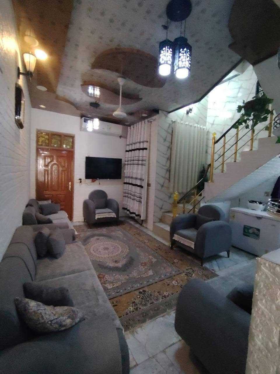 🧿اللهم صلِ علىٰ محمد وآل محمد 🧿
🪬 

يسر ادارة مكتب العبدلي للعقار الواقع في حي الزهراء شارع المدارس 

ان تعلن عن

[[  دار للبيع  ]]

🔥🔥انسب وأفضل موقع وتصميم راقي

             🔰مساحه الدار: 100م طابقين  🔰

                     🔰مكان الدار :حي الجامعه بال 30 ألف خلف المدينه المائيه موقع مميز  😘🔰

                                                       

                   🔰مـوقـع راقـي ومميـز للسـكن🔰

       🔰منطقة روعة فول🔰

              

          ⛔#مكتبنا_عنوان_التميز_والثقة_والمصداقية⛔

★★★★★★★★★★★★★★★★★★★★            

     🟢#عندك_عقار_وتريد_تعرضه_بس_دز_التفاصيل🟢

                  ✅✅مواصفات البناء والمواد✅✅

          🔷طـابـوق جـمـهوري الـنـهـروان الـبـناء 9إنـج🔷

          🔷 سـيـرامـيـك لـلـمـطـبـخ و الـصـحـيـات🔷

          🔷 صـب مـركـزي كـونـكـريـت مـسـلـح🔷

         

           🔷 ديكورات جبسن بورد للسـقوف🔷

            🔷تصميم واجهة هندسية مميزة🔷

            🔷الـسطـح شتايگر وعازل حراري🔷

            🔷إنـارة متمـيـزة🔷

★★★★★★★★★★★★★★★★★★★★

بأدارة ﴿ ابو غيث ﴾.

للاستفسار الاتصال 

 

☎️***********☎️يتضمن واتساب☎️

 

                   (اهـلاً وسهلاً بــالـجـمـيـع) 

اذا كان لديكم دور ..

بيع .. رهن  .. ايجار  فقط مراسلتي لعرضها وسوف نحقق لك ما تود

لمعرفه عروضنا ..

متابعه صفحه المكتب على الرابط 

https://www.facebook.com/share/16E5gRnWXJ/
