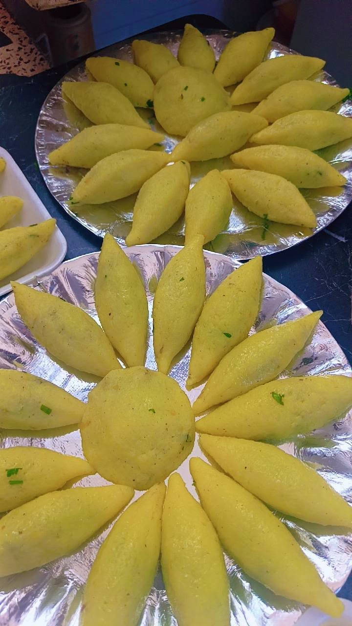 متوفره كبه لحلب بلحم لغنم لعراقي 

كبه طعم عالمي لن فعلآ متعوب عليها

نص مكتوب في الصور:
- جمال كبب أم آدم