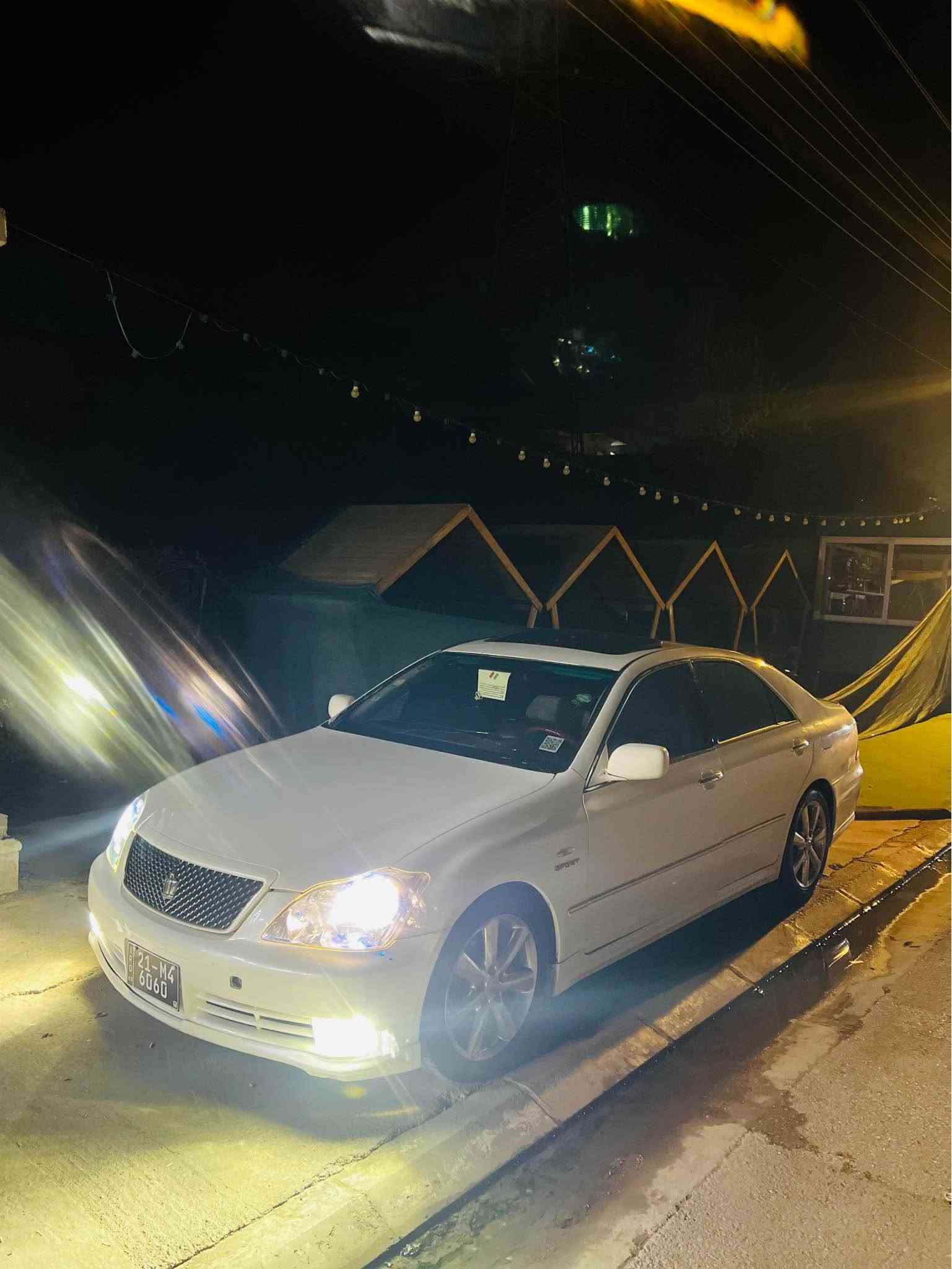 شاهينه ٢٠٠٥.      براوە                    
١٢٠km.                                                
١٨٢ بئ دوکەل 
سلايت و جلدو هيته ر ساج سور سوکان حەیزەران 
فول فوله 
ويل دينگه 
گيرومكينه و كاره بايي هه موي به شه رت 
چركه ي تيدانيه 
باقي هه موو شتيكي به شه رته 
بريك به سراوە
كود و باركؤدي وه ر گيراوه ته وه
سه قف و ده حم و ليدراو به شه رت      *********** دخان, السليمانية
