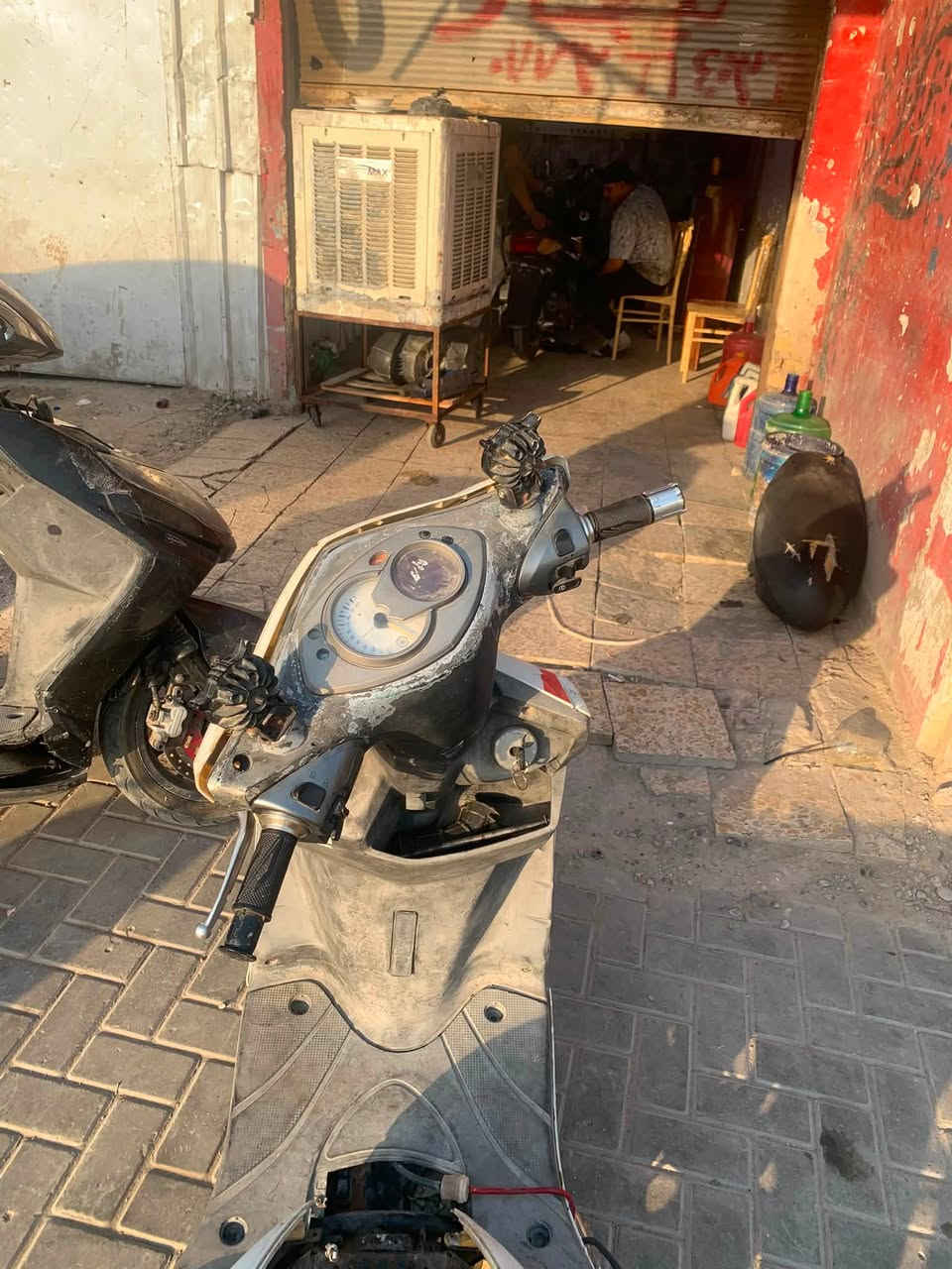 االسلام عليكم دراجه سكنس فحل كابريتر محرك خير من الله بس يحتاج شد ضفيره وموجوده الضفيره عنوان الشعب سعرها 550 بيها مجال تواصل ع واتساب ***********
