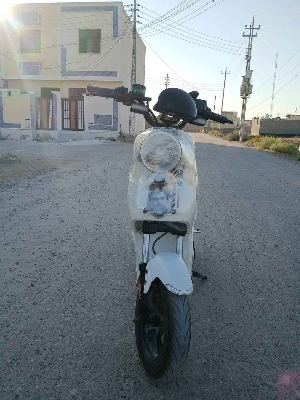 سلام عليكم باسكل شحن للبيع
النوعR10
كلشي بي شغال لايت زنون
نضيف مبدل بطاريت جدد
5بطاريات صار 5ايام مبدلهن  
مكاني كربلاء سيد سماعيل 
السعر275 اوبي مجال***********
