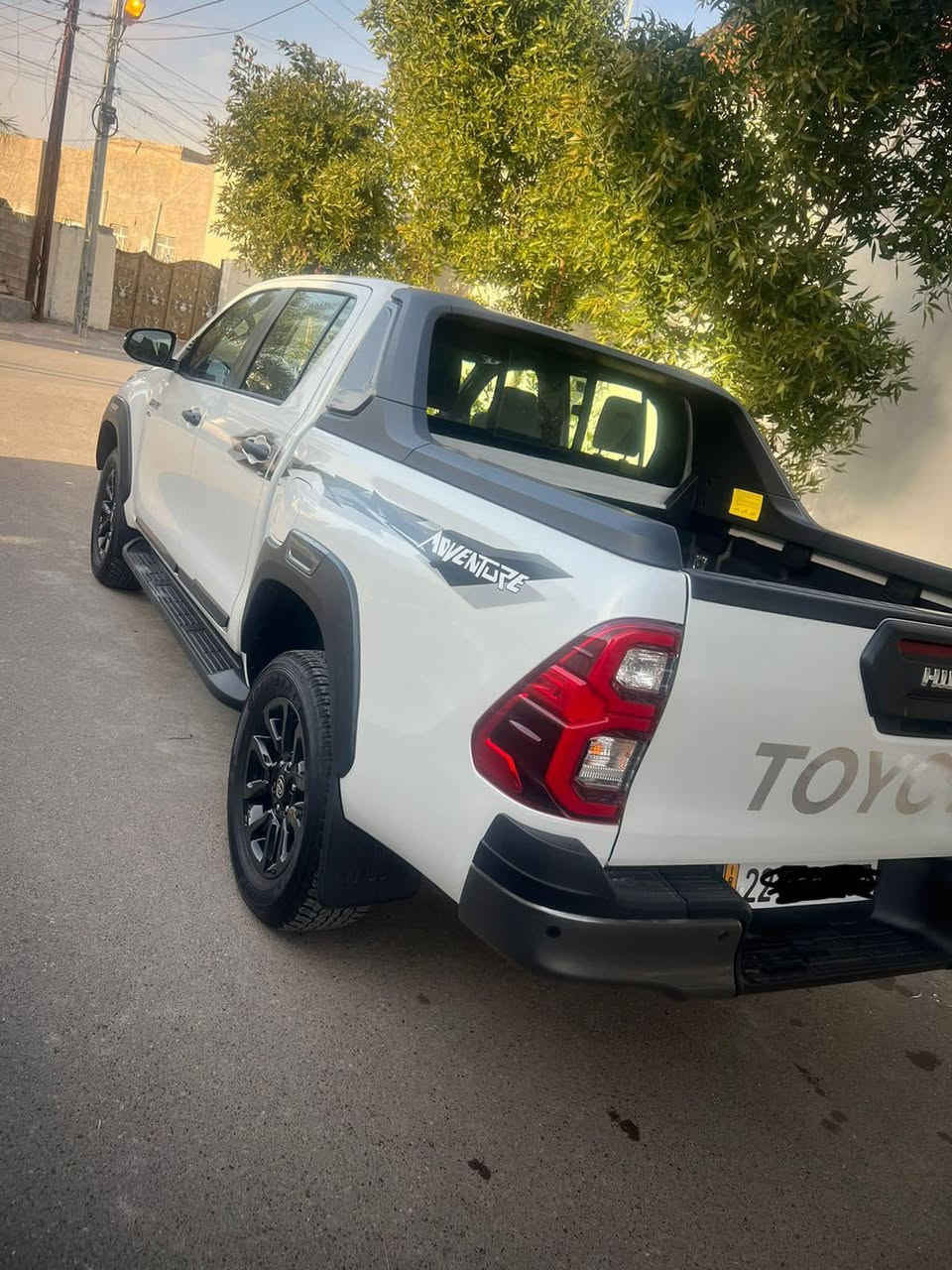 للبيع تيوتا هايلوكس ادفنجر 
موديل 2024 كويتي محرك 6
ماشيه 69 الف تايرات الشركه جواها
رقم اربيل باسمي تحويل مباشر 
السياره كفاله عامه 
سعرها 390$ وبيها مجال 
مكان السياره الانبار الرمادي 

‭***********‬
