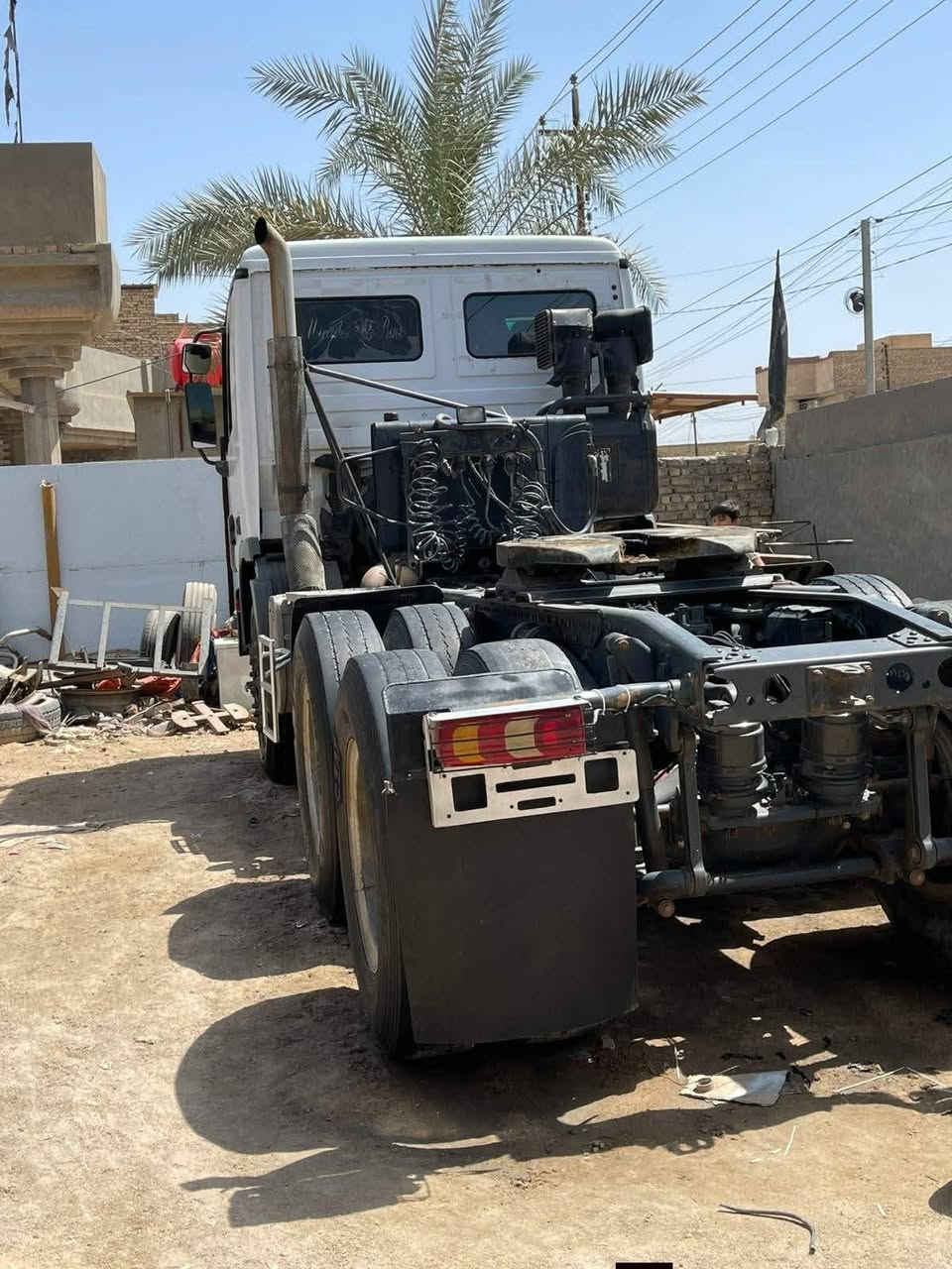 السلام عليكم اكتروز راس تريله للبيع موديل 2004 بموديلها باسمي سنويه جديده مكينه[8] شاصي [38] مكفوله كفاله عامه 
للأستفسار[***********]
