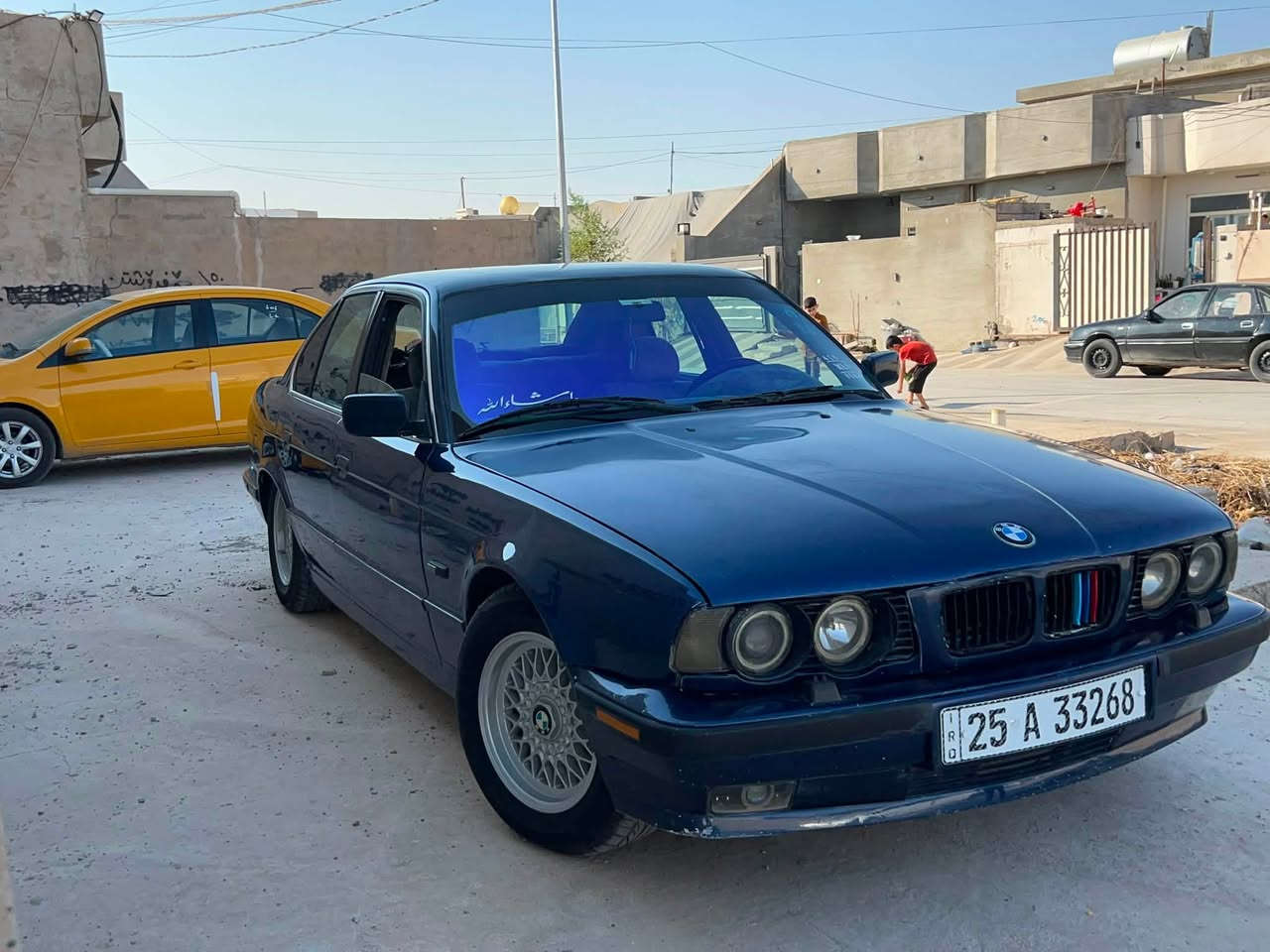 السلام عليكم
بی ام دبليو ٥٢٠ i
كير و محرك ٥٢٥ فانوس 
موديل ١٩٩٢ 
تبريد ثلج ❄️ 
رقم سنوي جديد ٣١
ويل مشبك بلادي تايرات شبح
دبل ايرباگ سستم ايرباگ موجود
كوبون بانزين 
مكان السيارة كركووك 
السعر ٥٠ بيه مجال  
رقم - ***********
