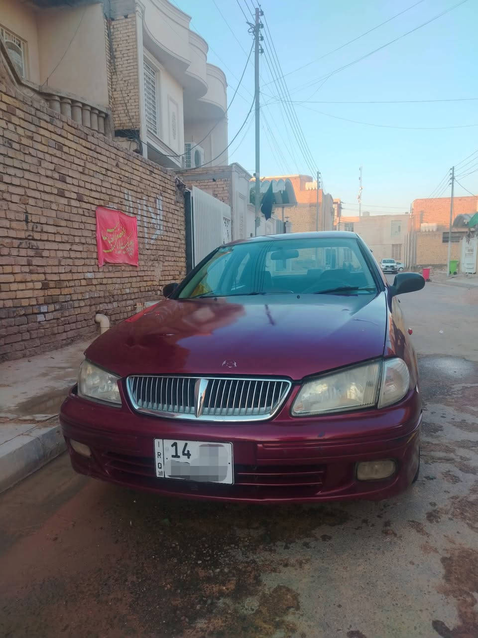 السلام عليكم
سيارة للبيع نوع (نيسان سني).
.
#المواصفات
موديل (2000).
لون ماروني.
محرك وگير بلاد اوتوماتيك.
كهربائيات جاهزة.
غرفة جاهزة.
.
#الشرعيات
رقم بصرة (14 دولي ).
سنوية (2031).
تحويل بعد الشراء مباشرة.
.
#السعر
(٣٥) ورقة وبيها مجال. 
.
#الموقع 
(ميسان_العمارة_الحي الجامعي _مقابيل كلية التربية الأساسية).
.
للاستفسار اكثر الاتصال على الرقم
***********.

#محمد_الدراجي_لتجارة_السيارات.

