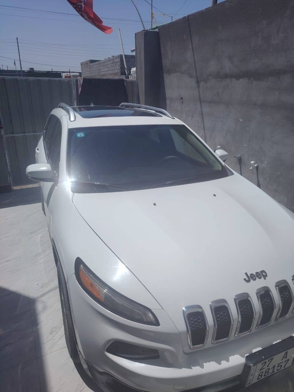 السلام عليكم مكلف بل نشر جيب شي واكي للبيع وارد أمريكي بيه ضربه بل جاملغ المامي فغط السقف بل كامل بنوراما فورويل مديل 2016 كشن كهرباء كشنات حظن دفئه وتبريد اشاير بالمري كشنات جلد مري كهرباء كامره خلفيه منظومه زنون تبريد ثلج وضعيات قيادة تحكم ستين جهتين فتحه سقف السياره حلوه مكان السياره البصره شط العرب السعر 120 وبيه مجال للطيبين ***********
